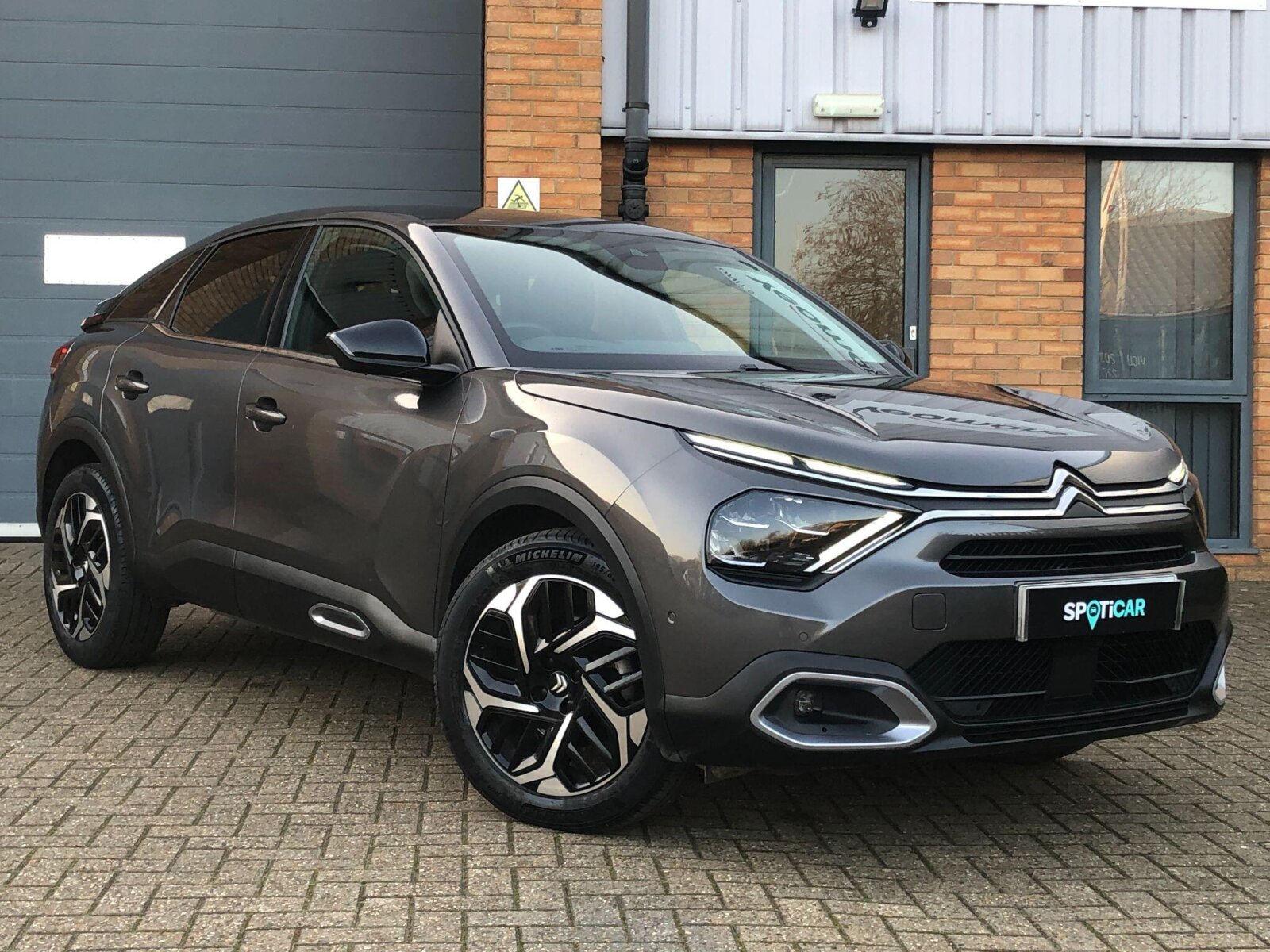 Main listing image - Citroen C4