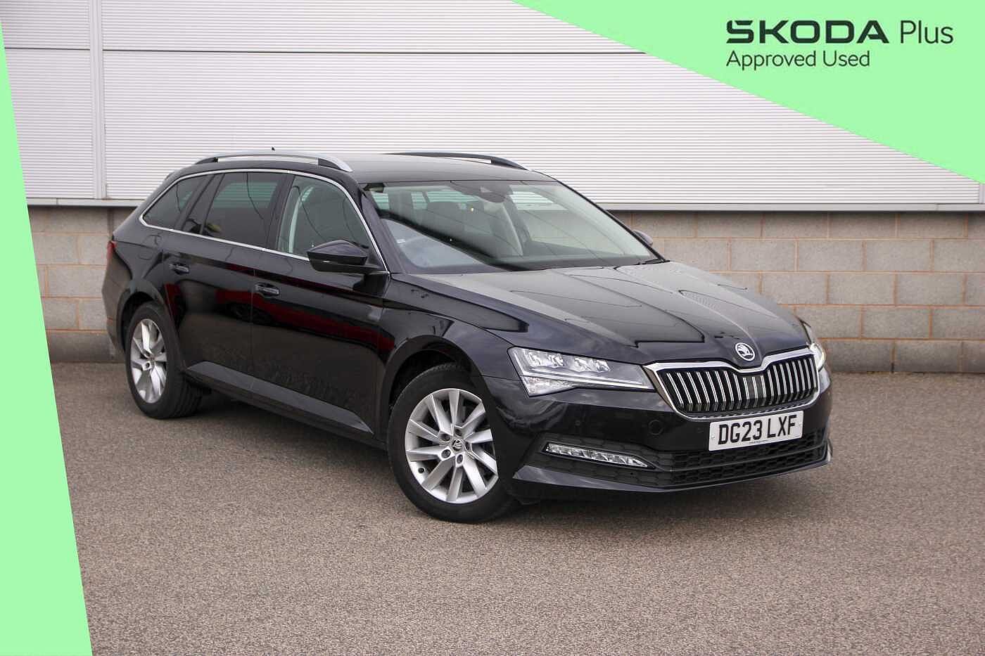 Main listing image - Skoda Superb Estate