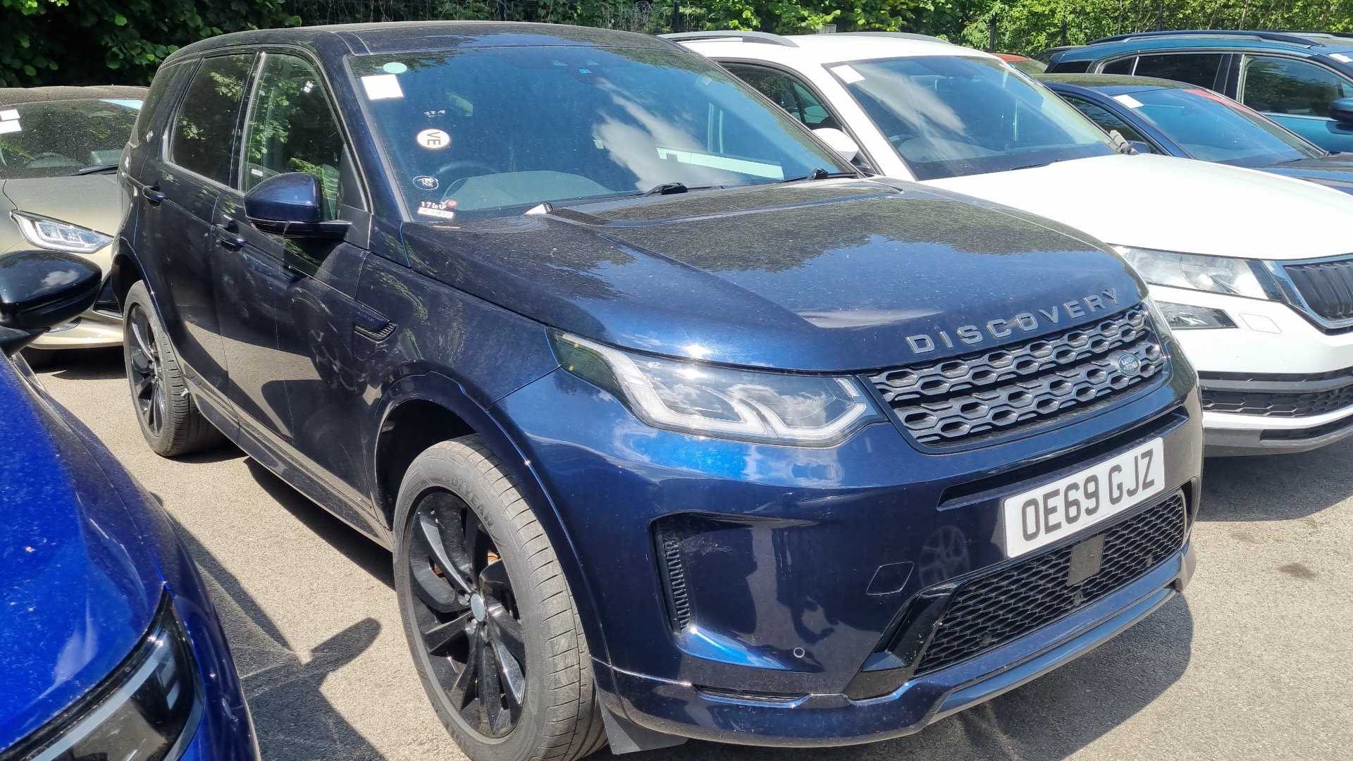 Main listing image - Land Rover Discovery Sport
