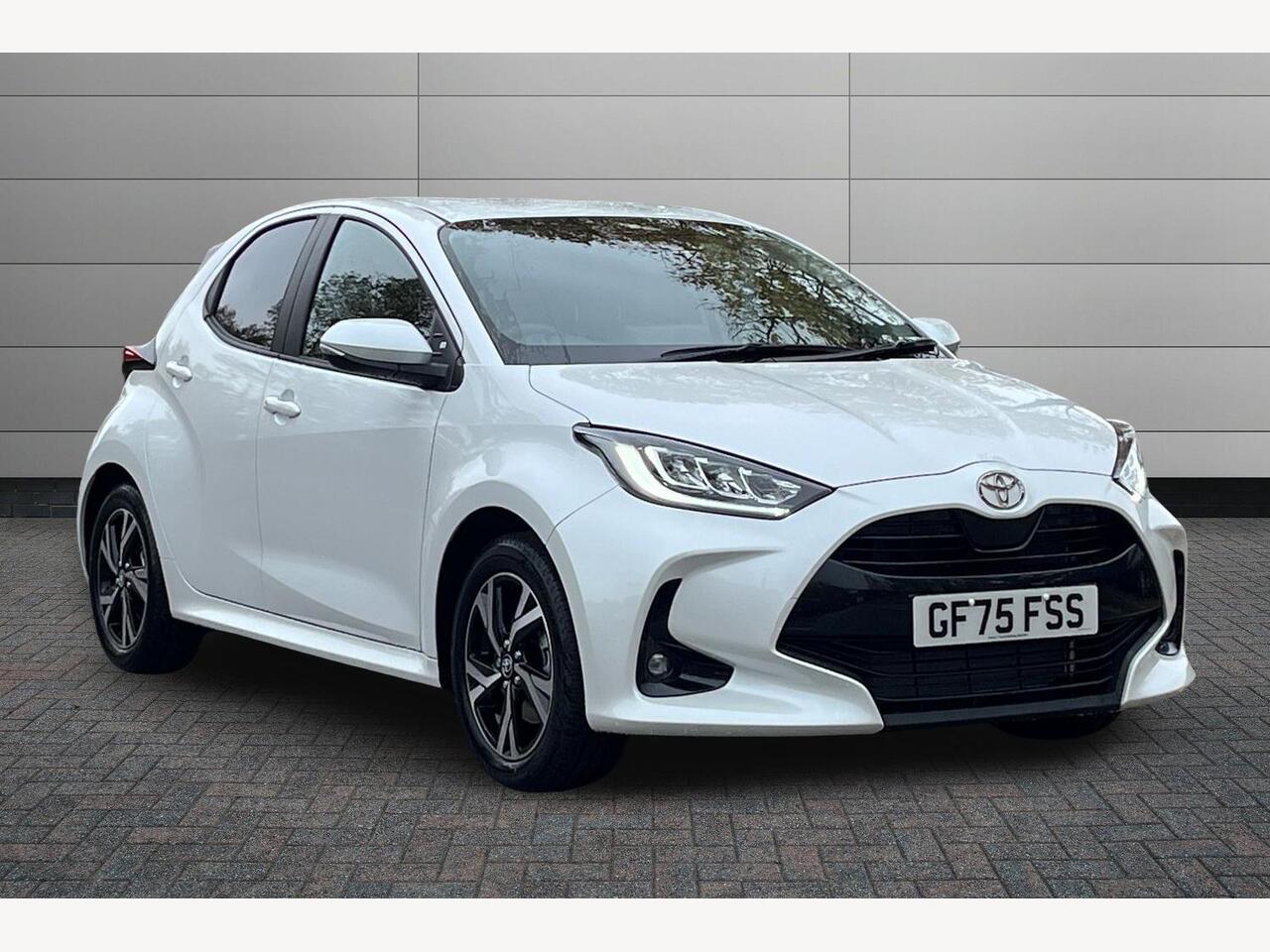 Main listing image - Toyota Yaris