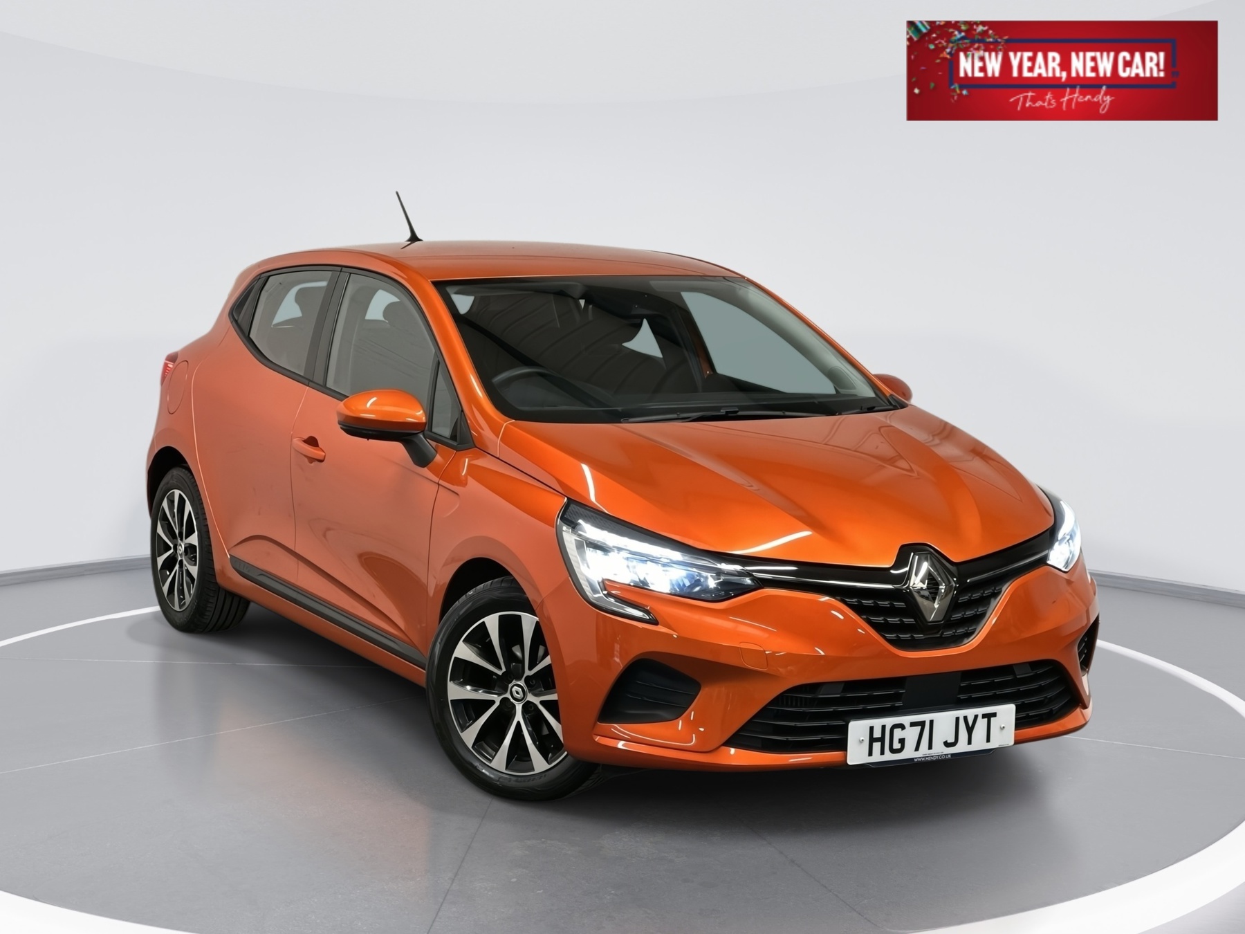 Main listing image - Renault Clio