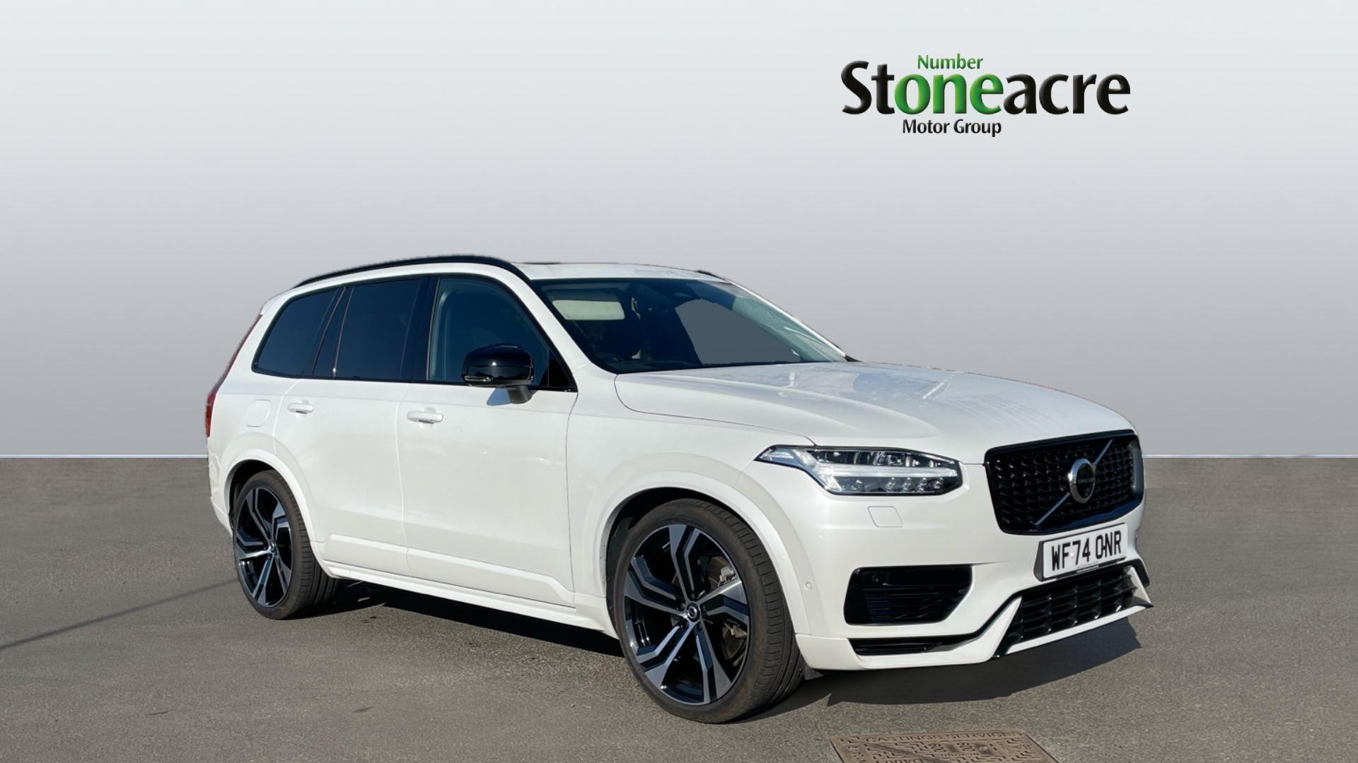 Main listing image - Volvo XC90