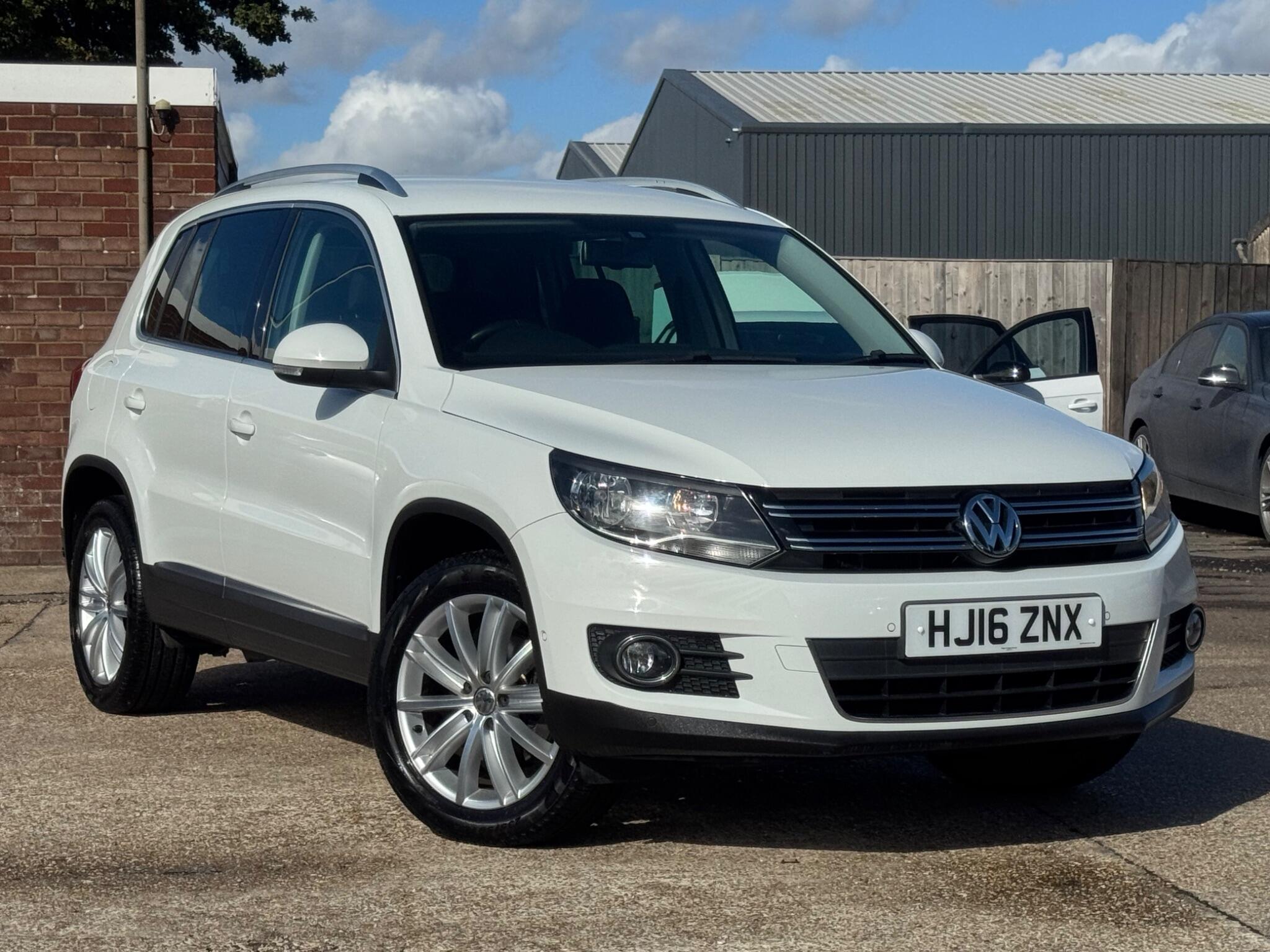 Main listing image - Volkswagen Tiguan