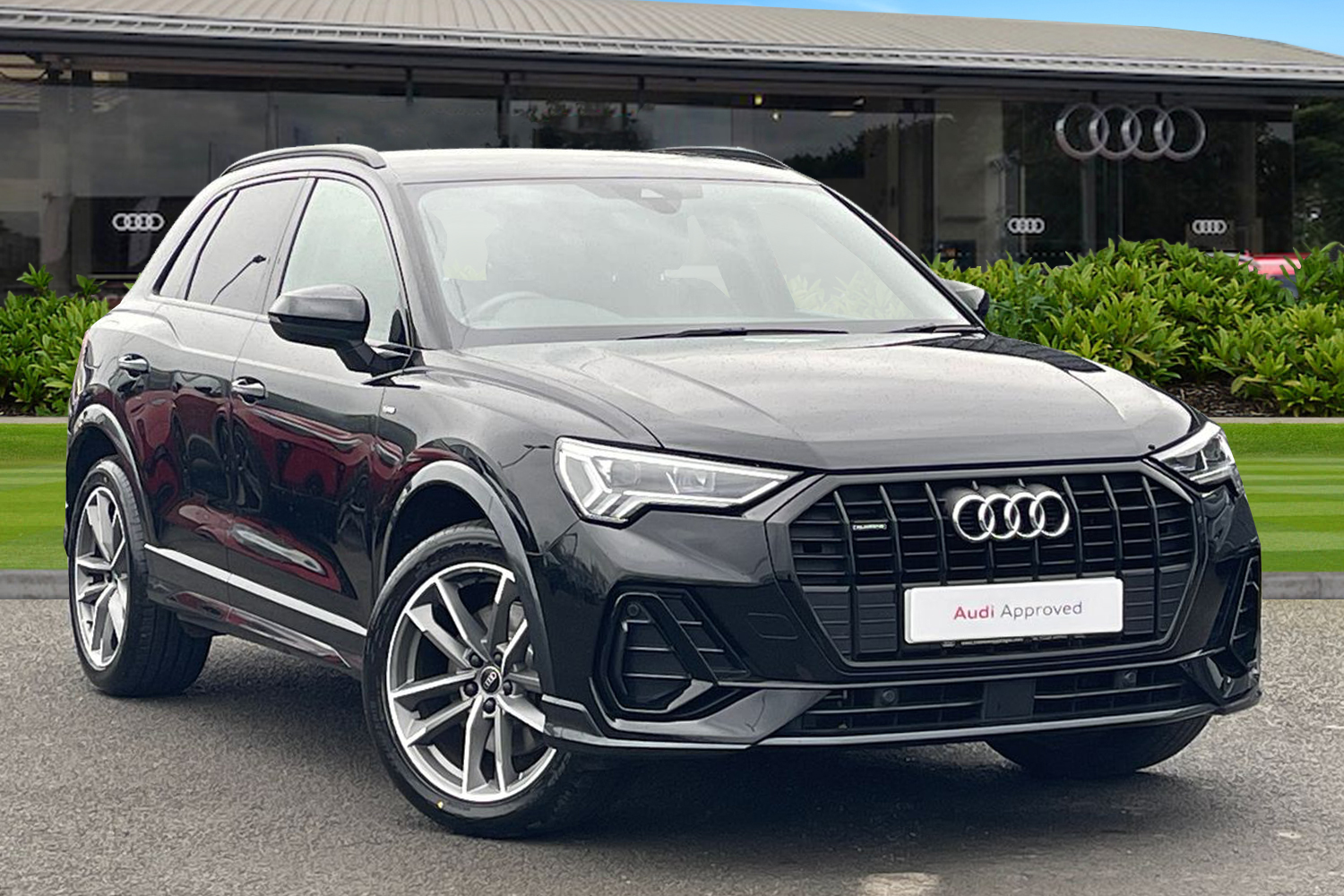 Main listing image - Audi Q3