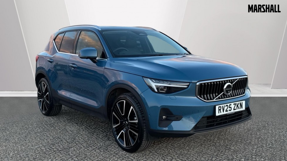 Main listing image - Volvo XC40