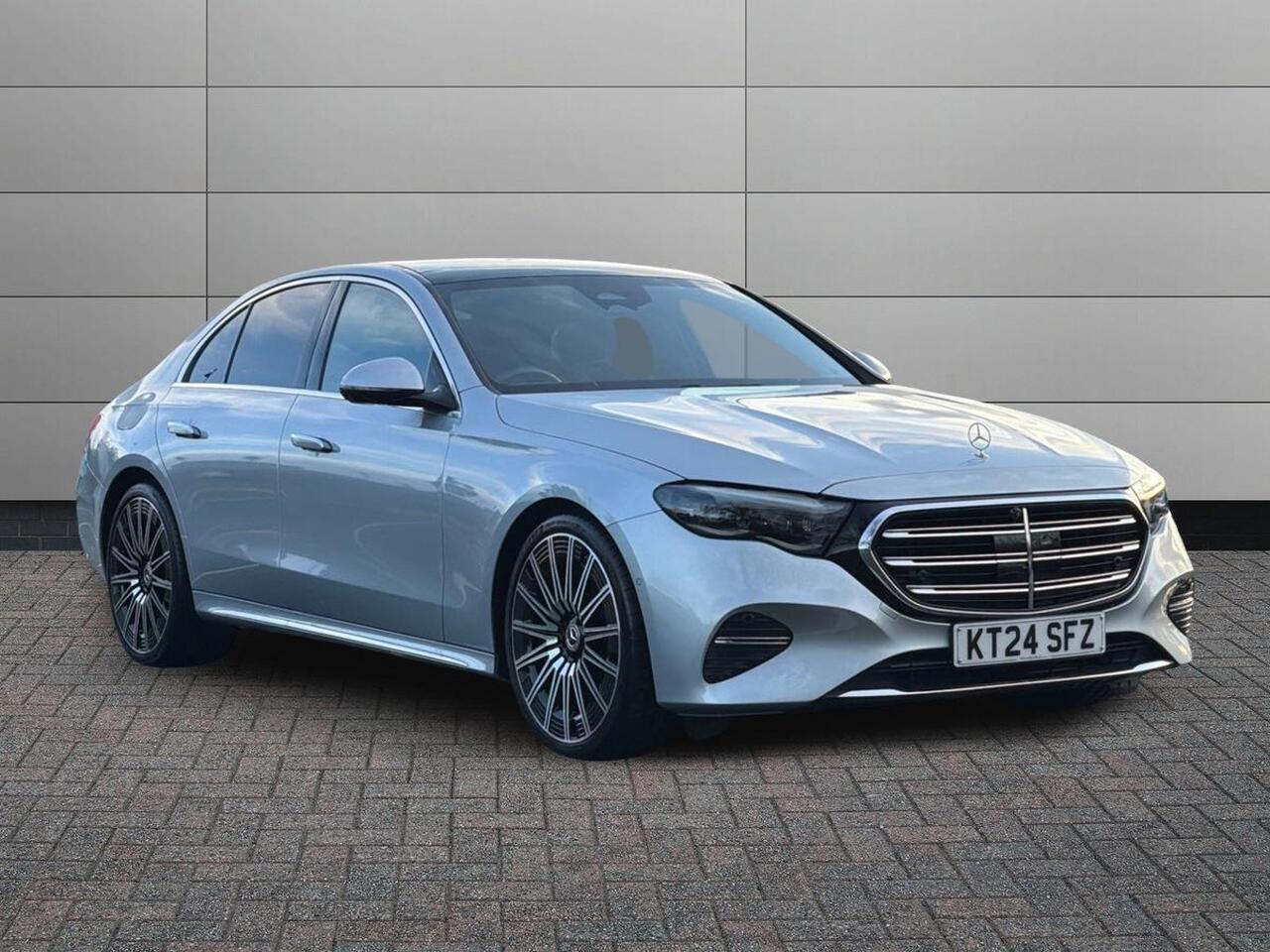 Main listing image - Mercedes-Benz E-Class