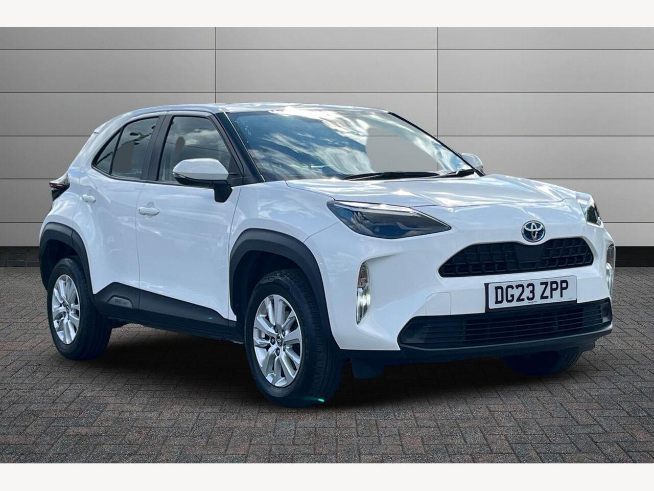 Main listing image - Toyota Yaris Cross