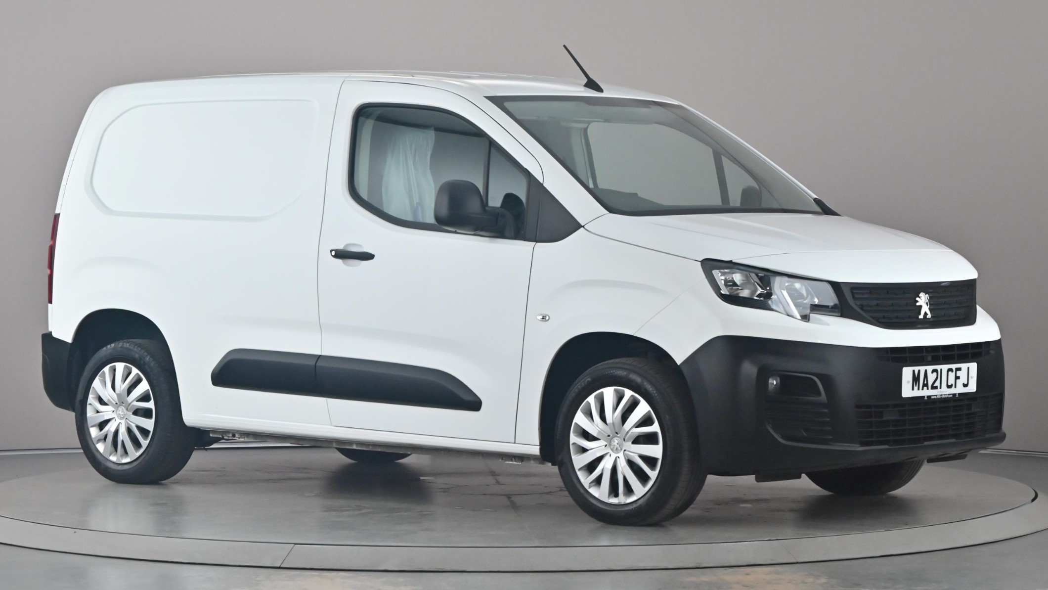 Main listing image - Peugeot Partner