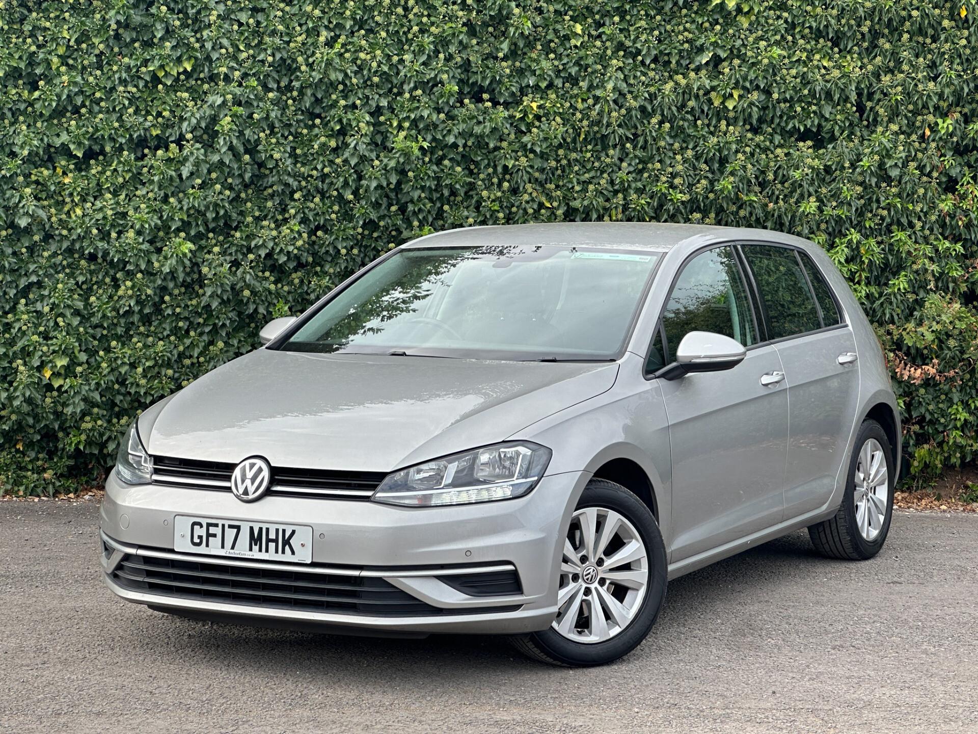 Main listing image - Volkswagen Golf