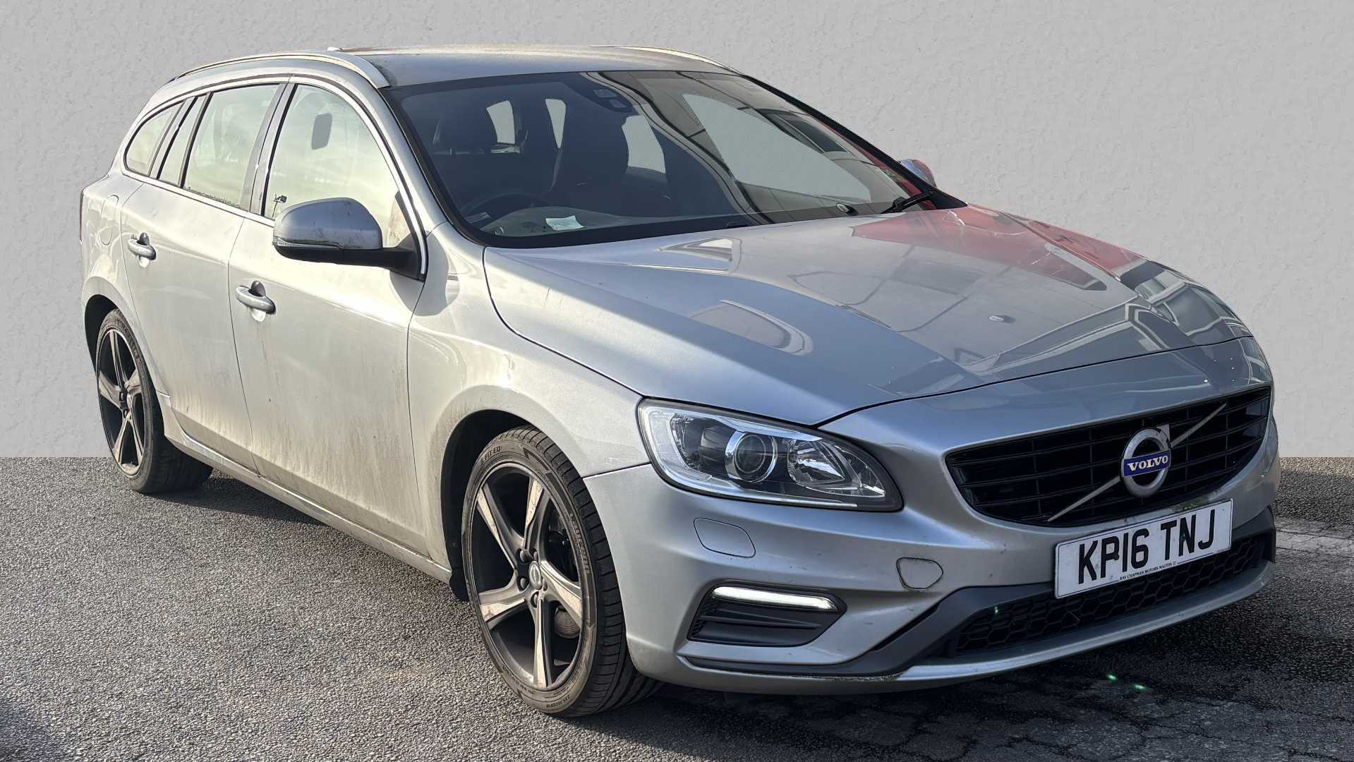 Main listing image - Volvo V60