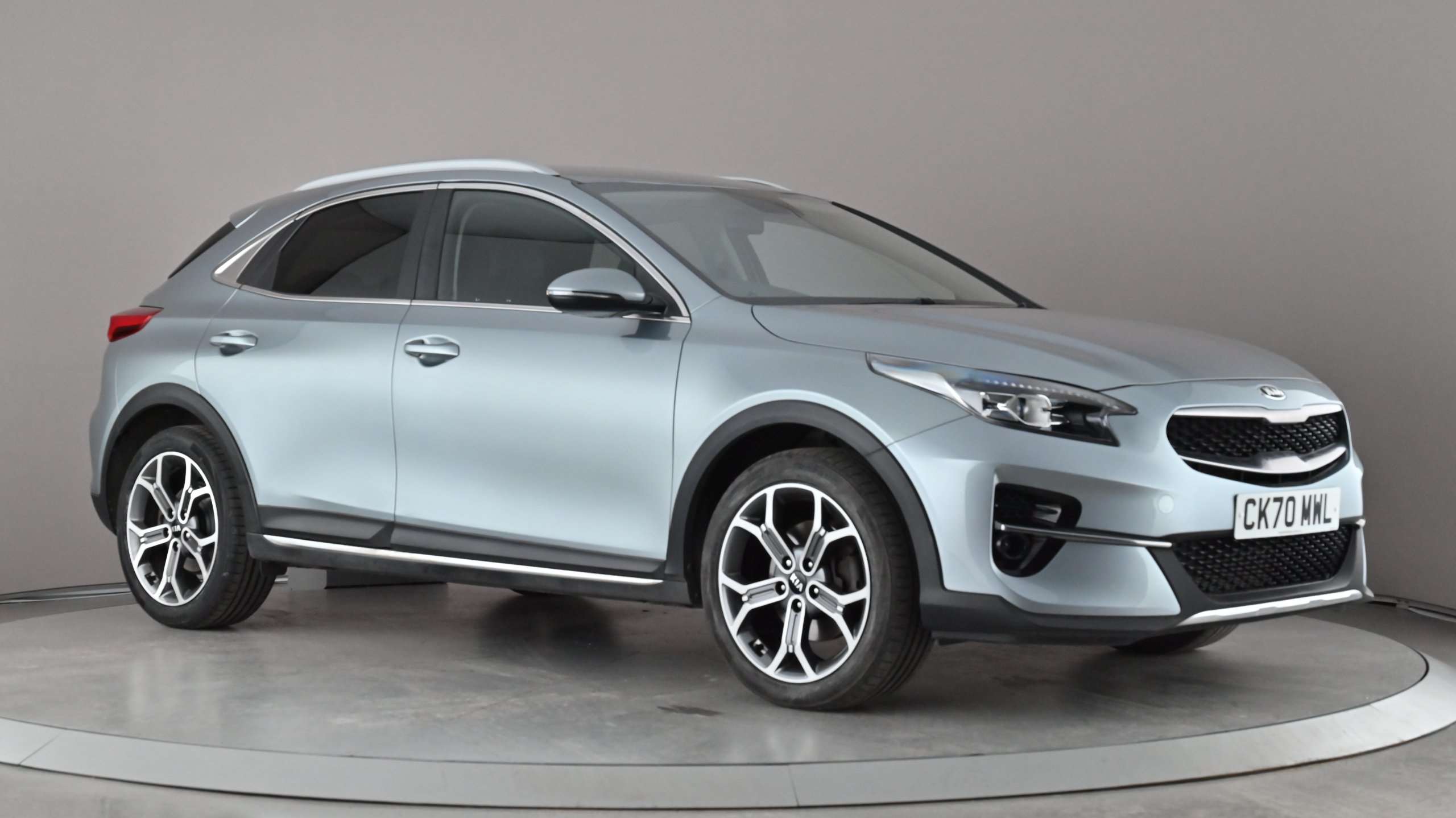 Main listing image - Kia XCeed