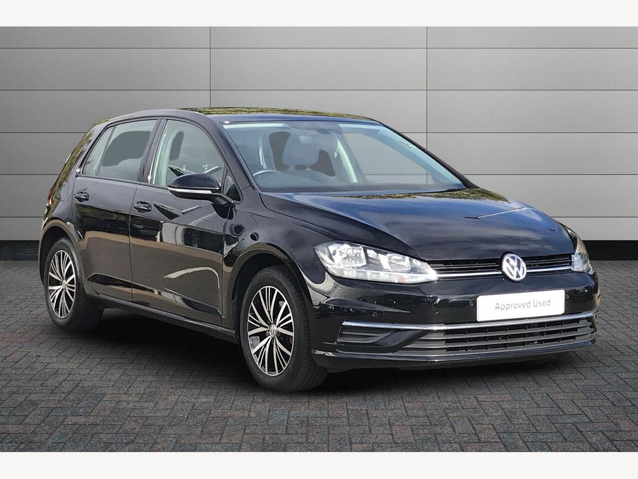 Main listing image - Volkswagen Golf