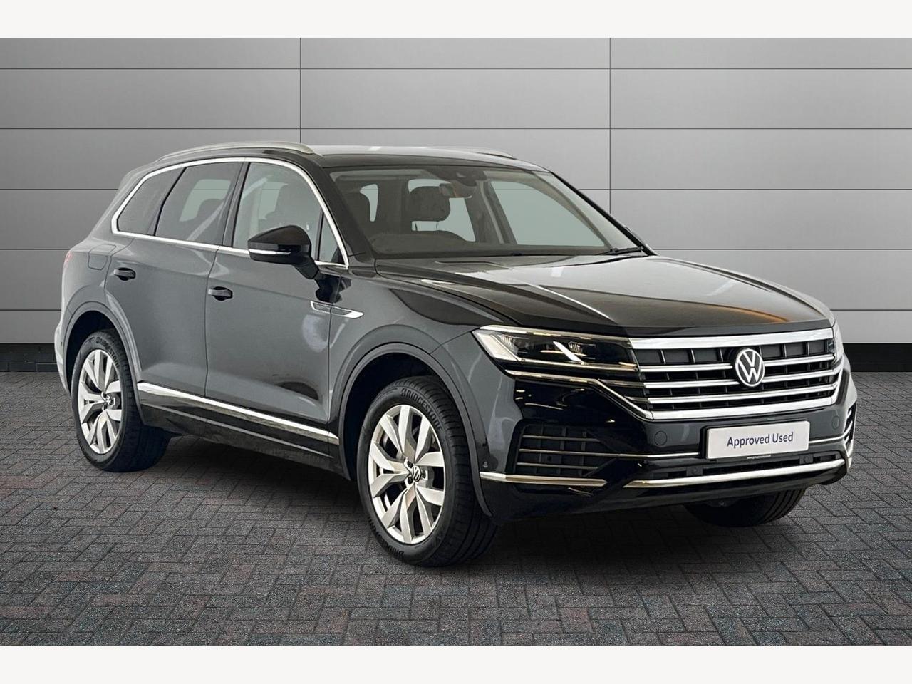Main listing image - Volkswagen Touareg