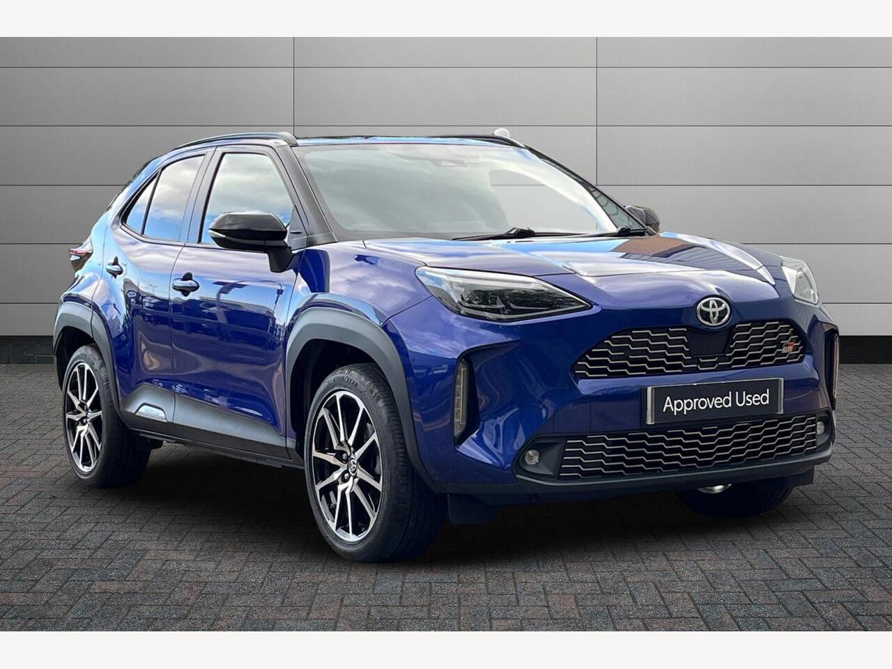 Main listing image - Toyota Yaris Cross