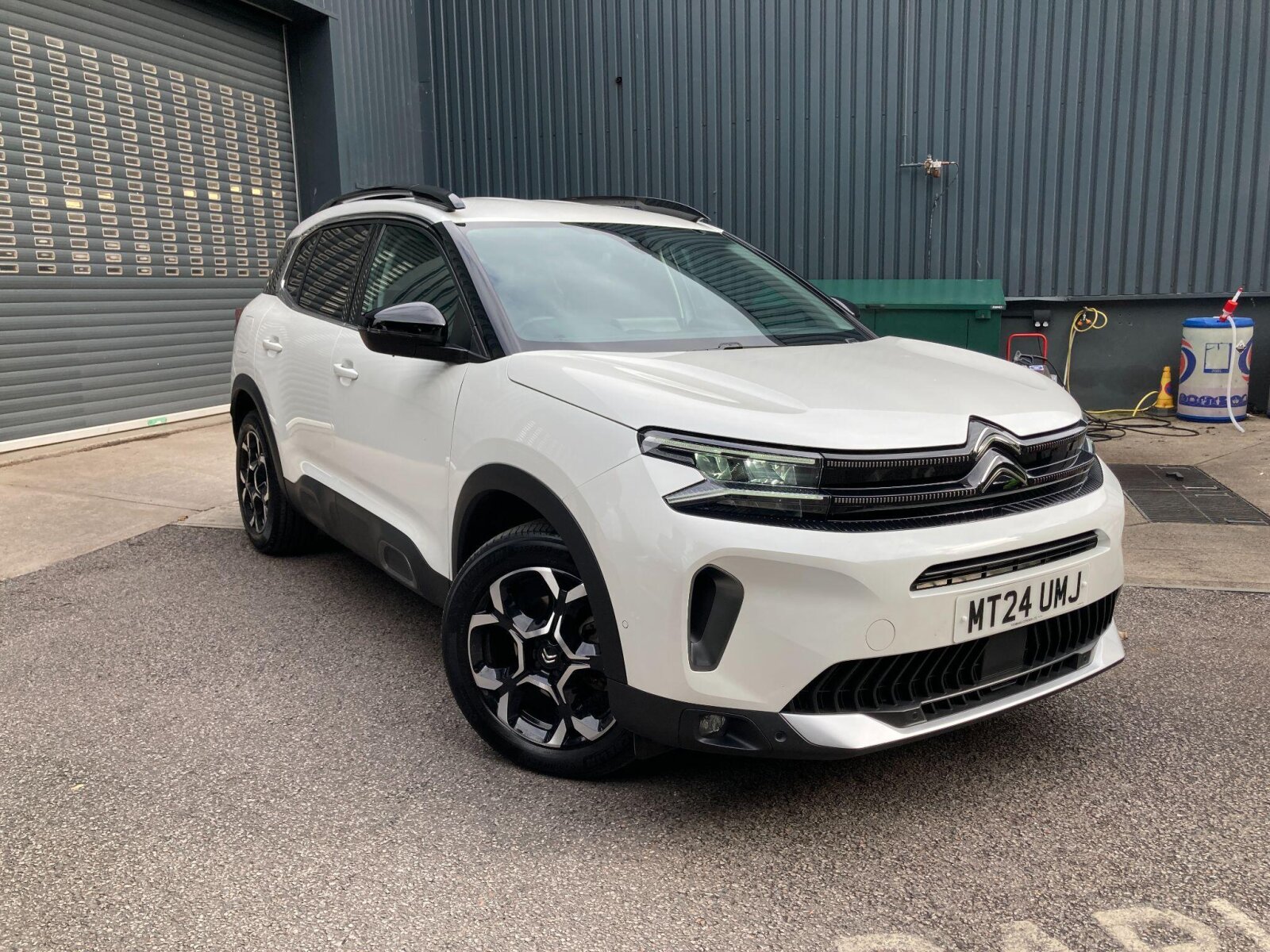 Main listing image - Citroen C5 Aircross