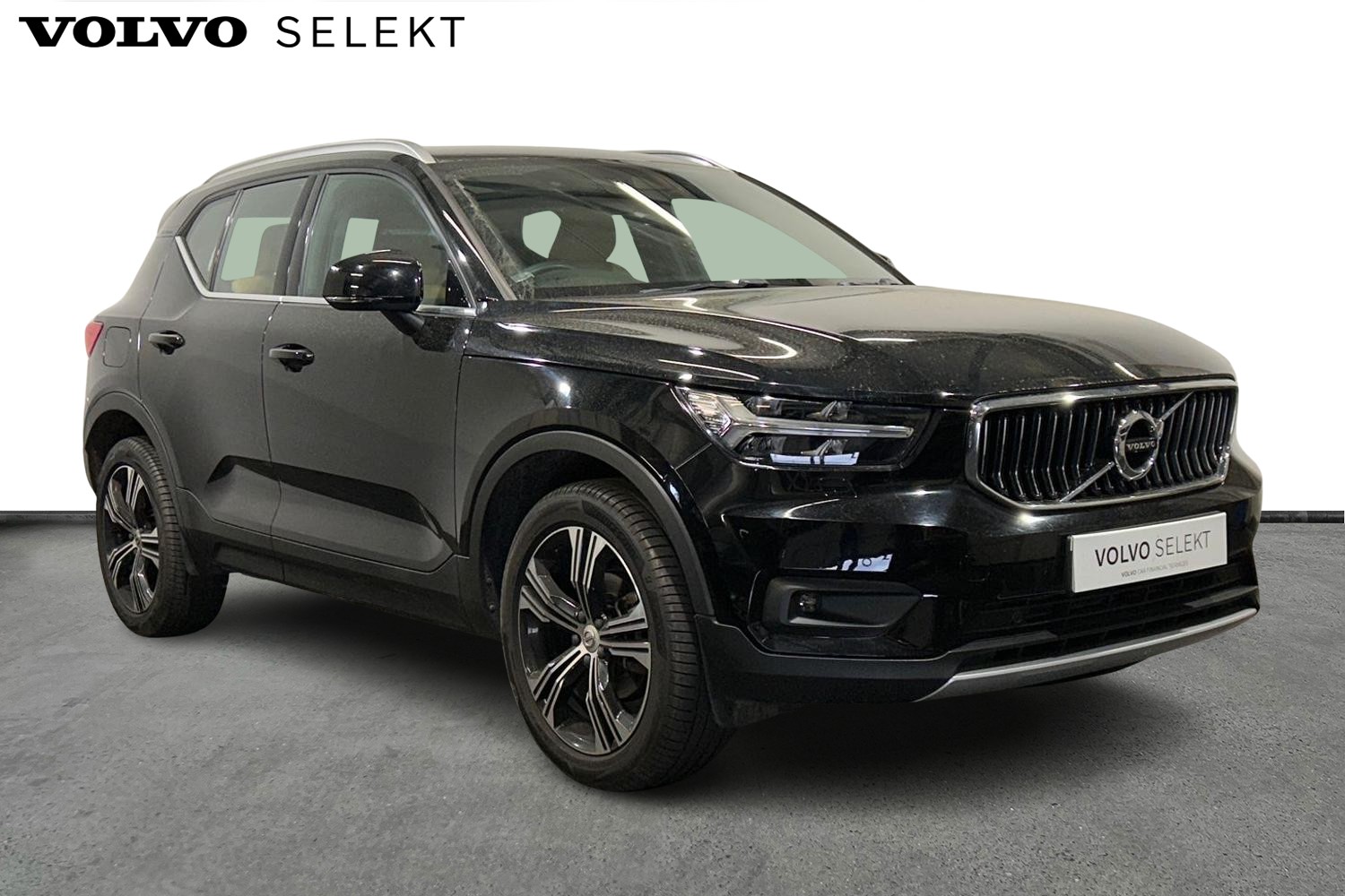 Main listing image - Volvo XC40
