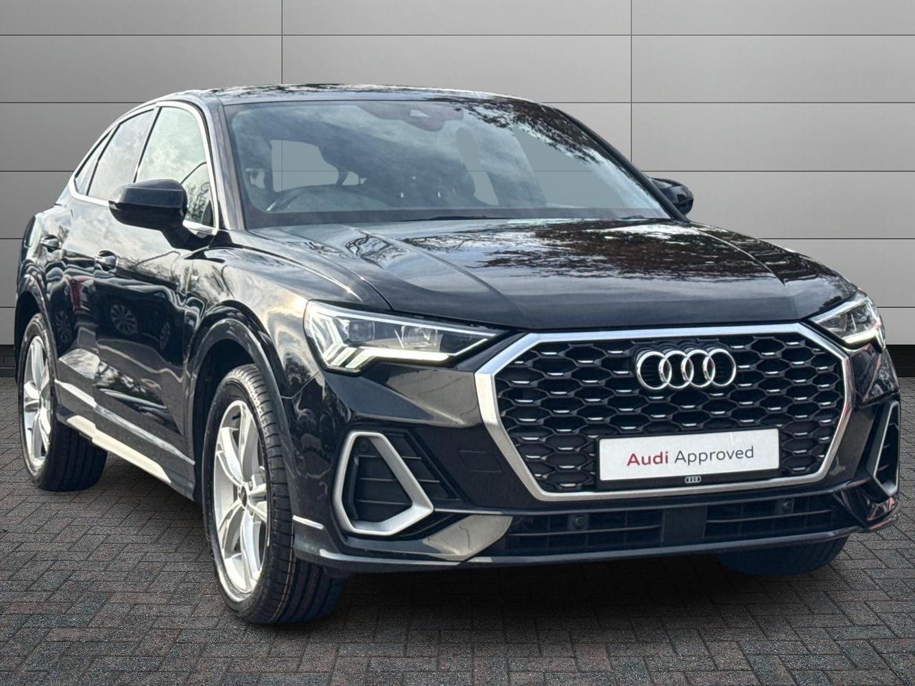 Main listing image - Audi Q3