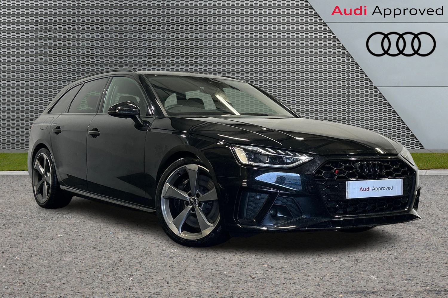 Main listing image - Audi S4