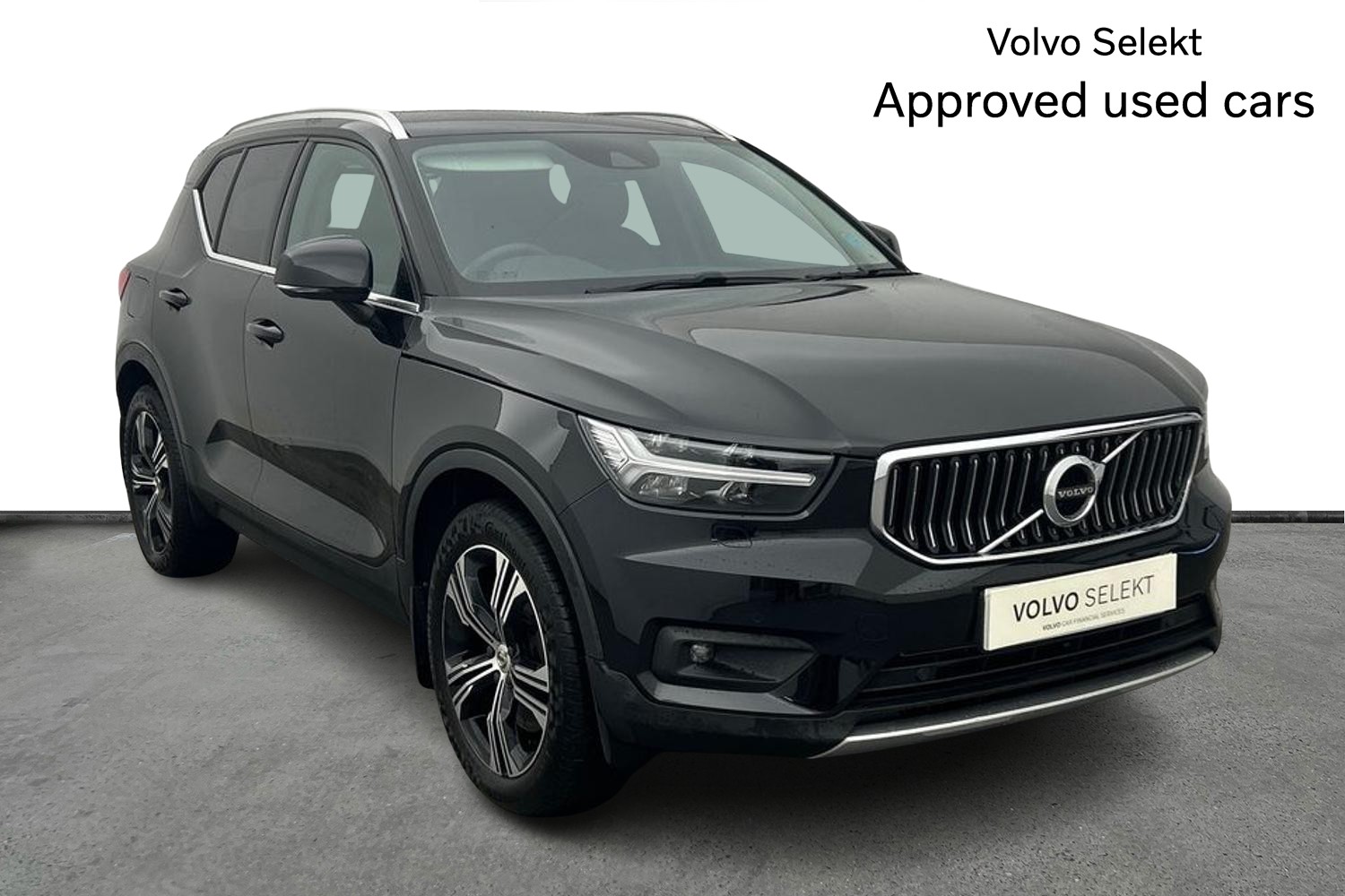 Main listing image - Volvo XC40 Recharge