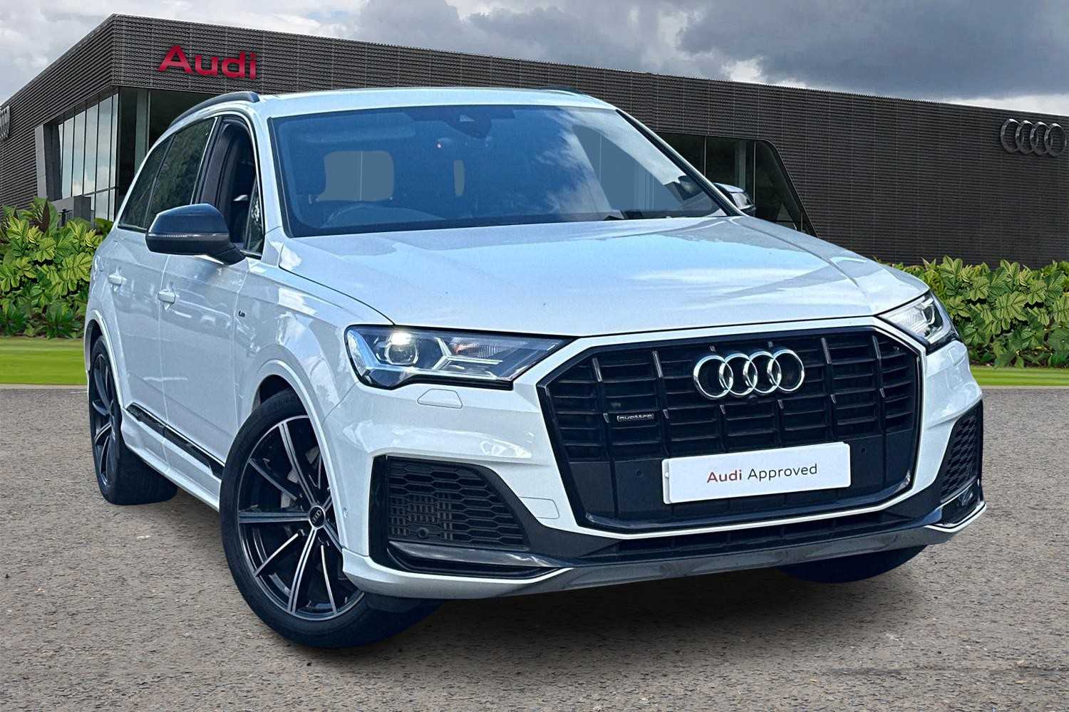 Main listing image - Audi Q7