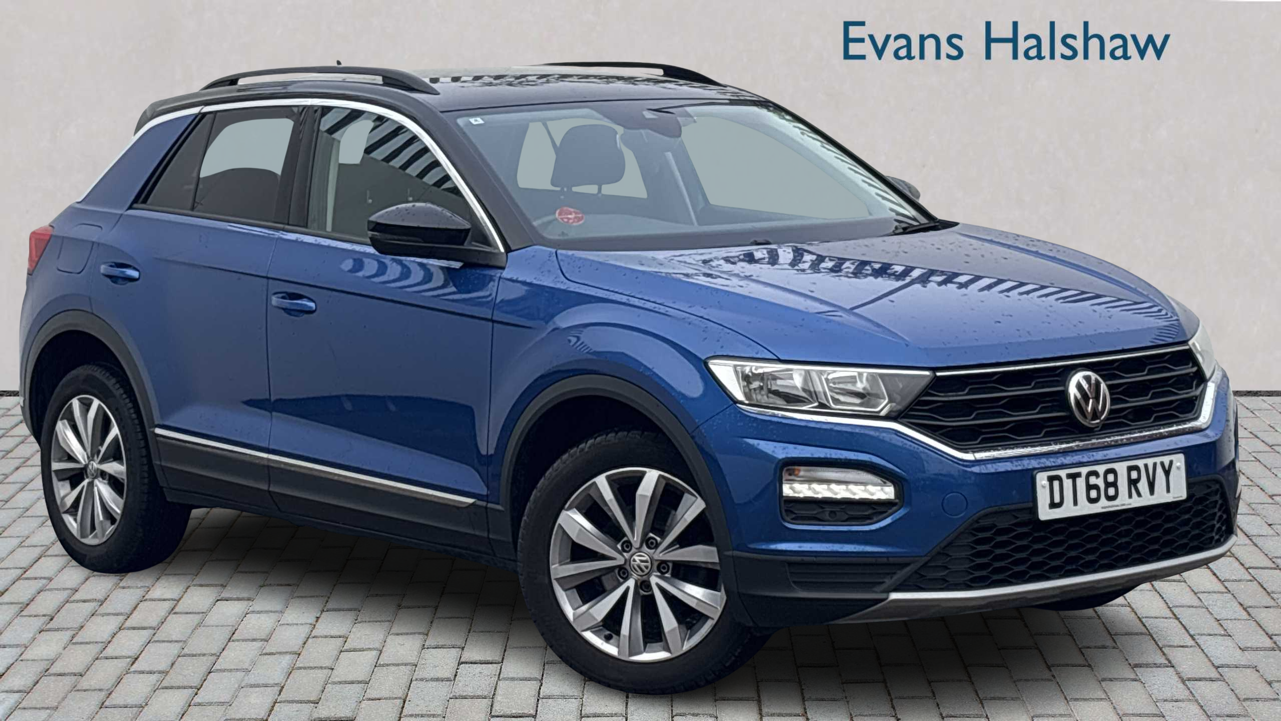 Main listing image - Volkswagen T-Roc