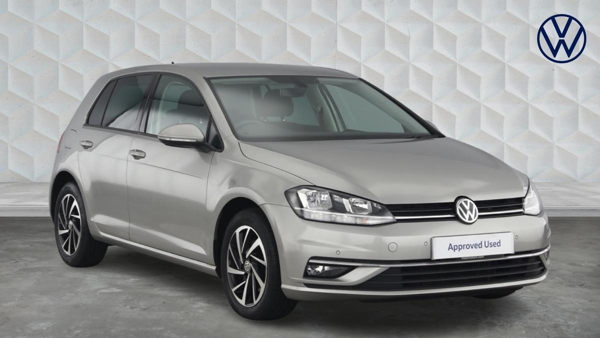 Main listing image - Volkswagen Golf