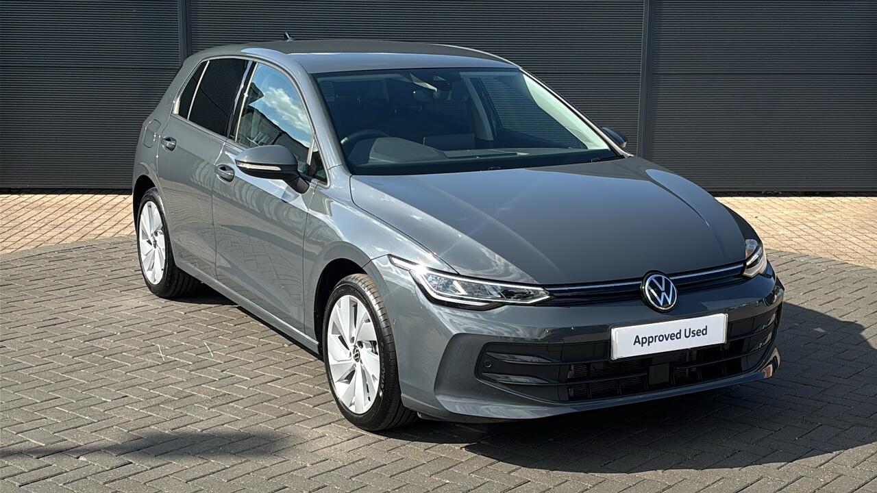 Main listing image - Volkswagen Golf