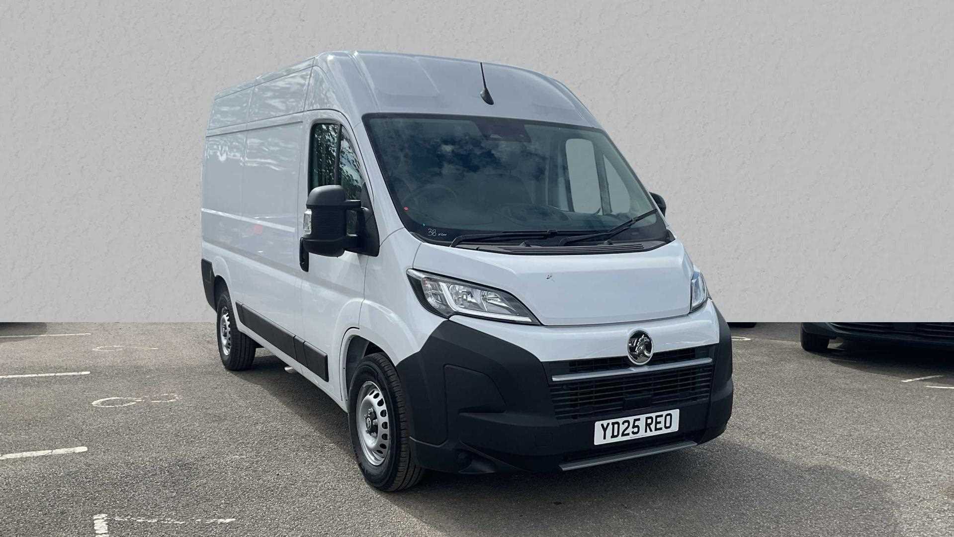 Main listing image - Vauxhall Movano