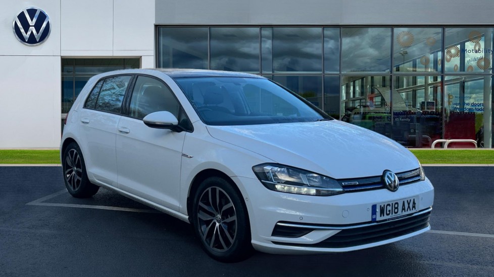 Main listing image - Volkswagen Golf