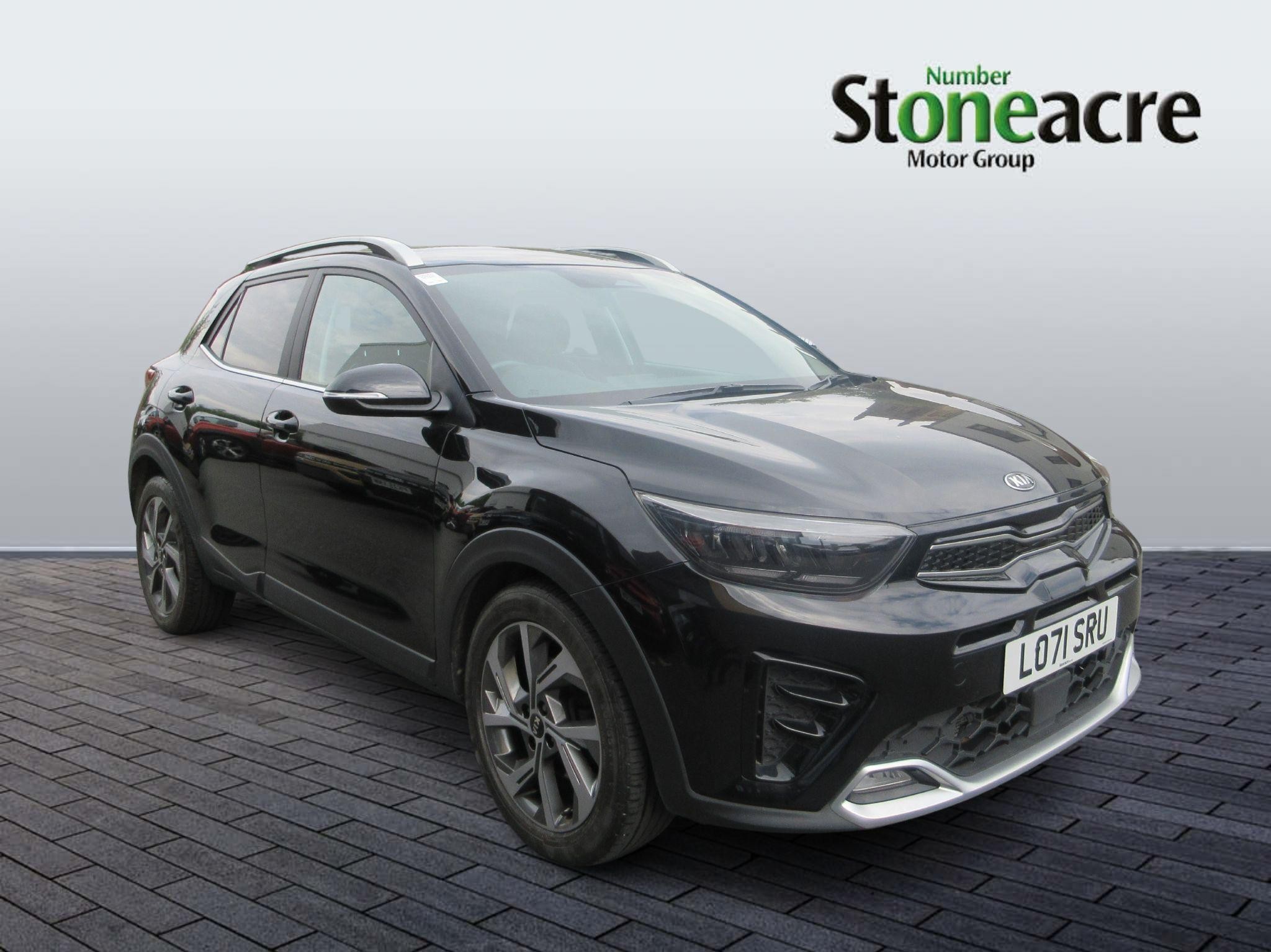 Main listing image - Kia Stonic