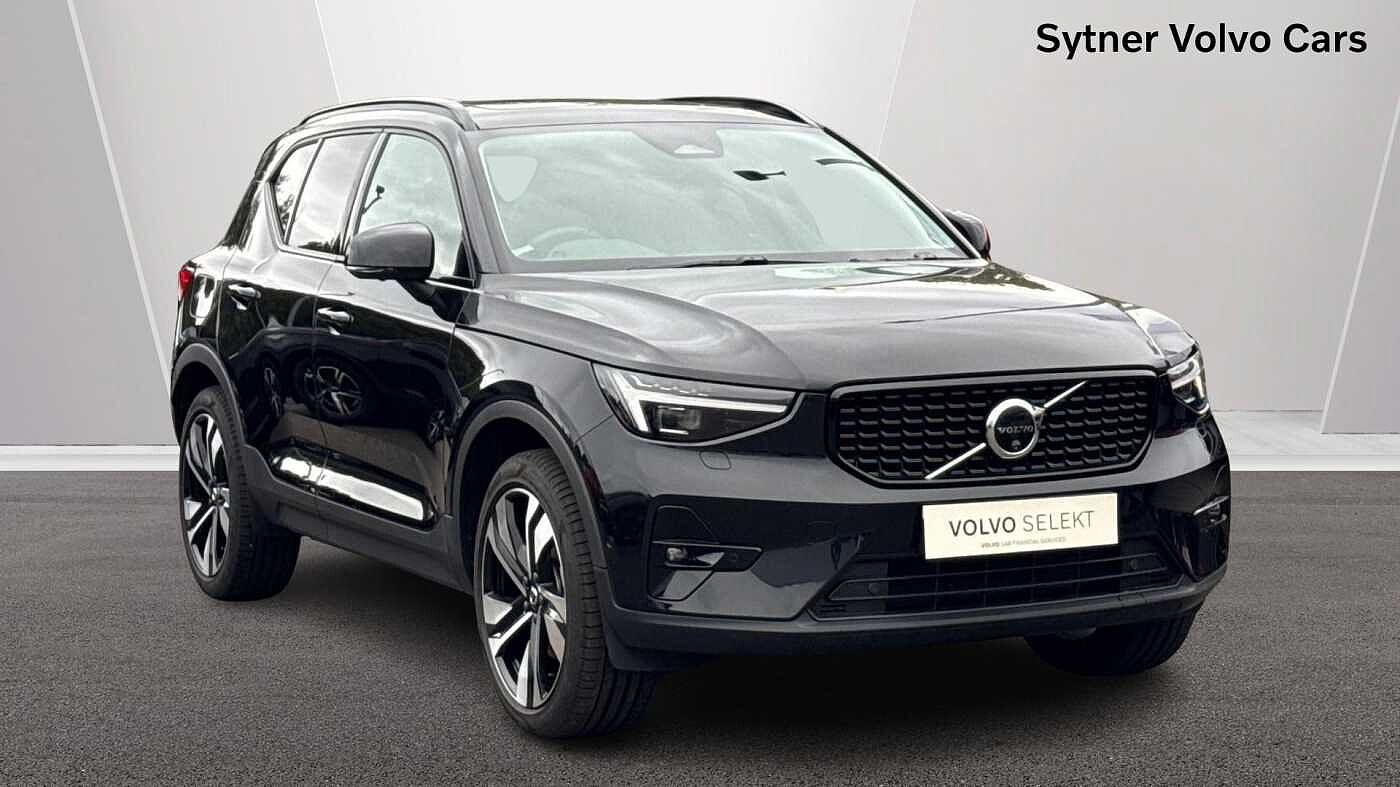Main listing image - Volvo XC40