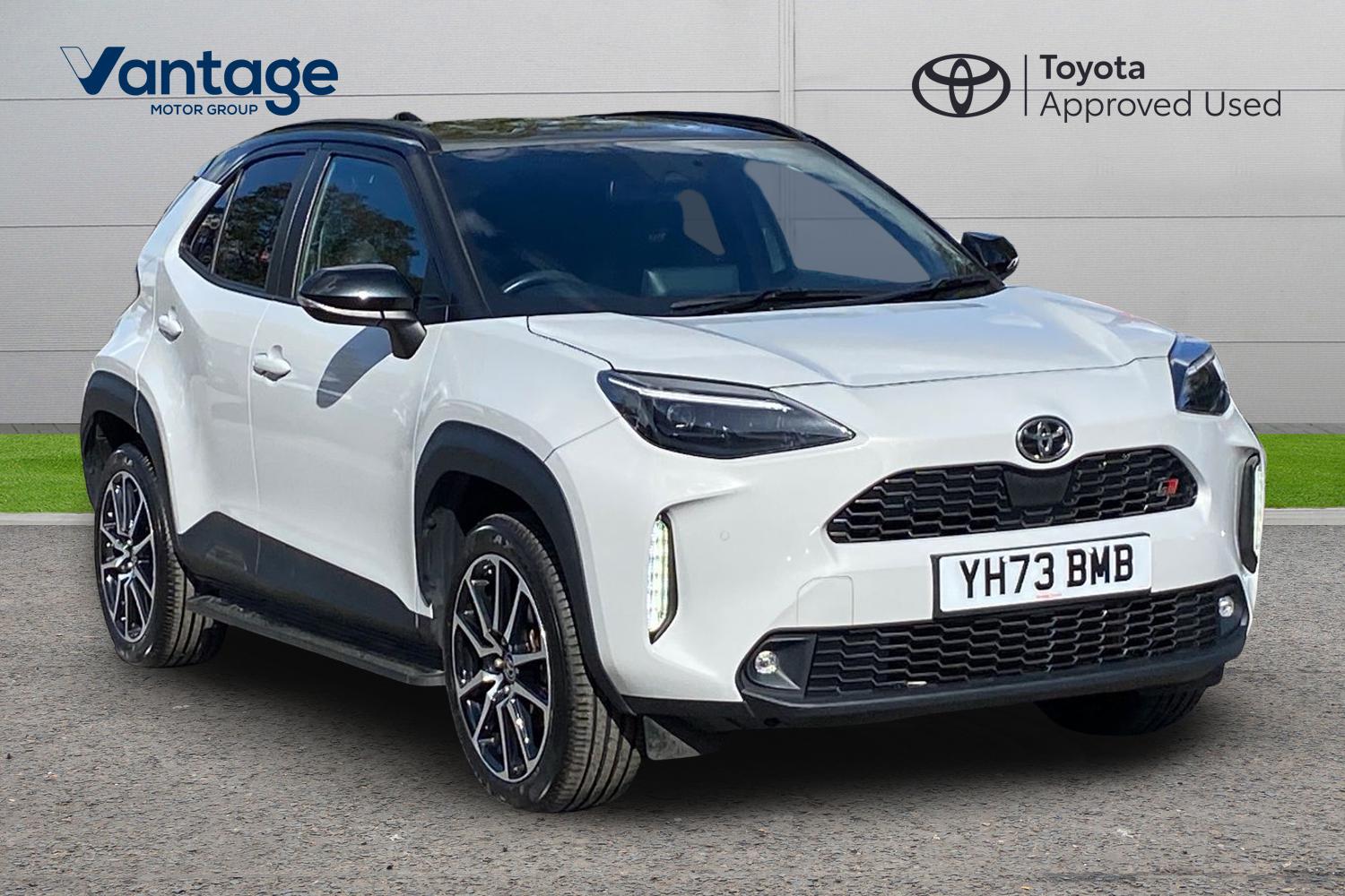 Main listing image - Toyota Yaris Cross