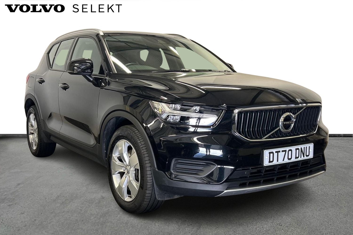 Main listing image - Volvo XC40