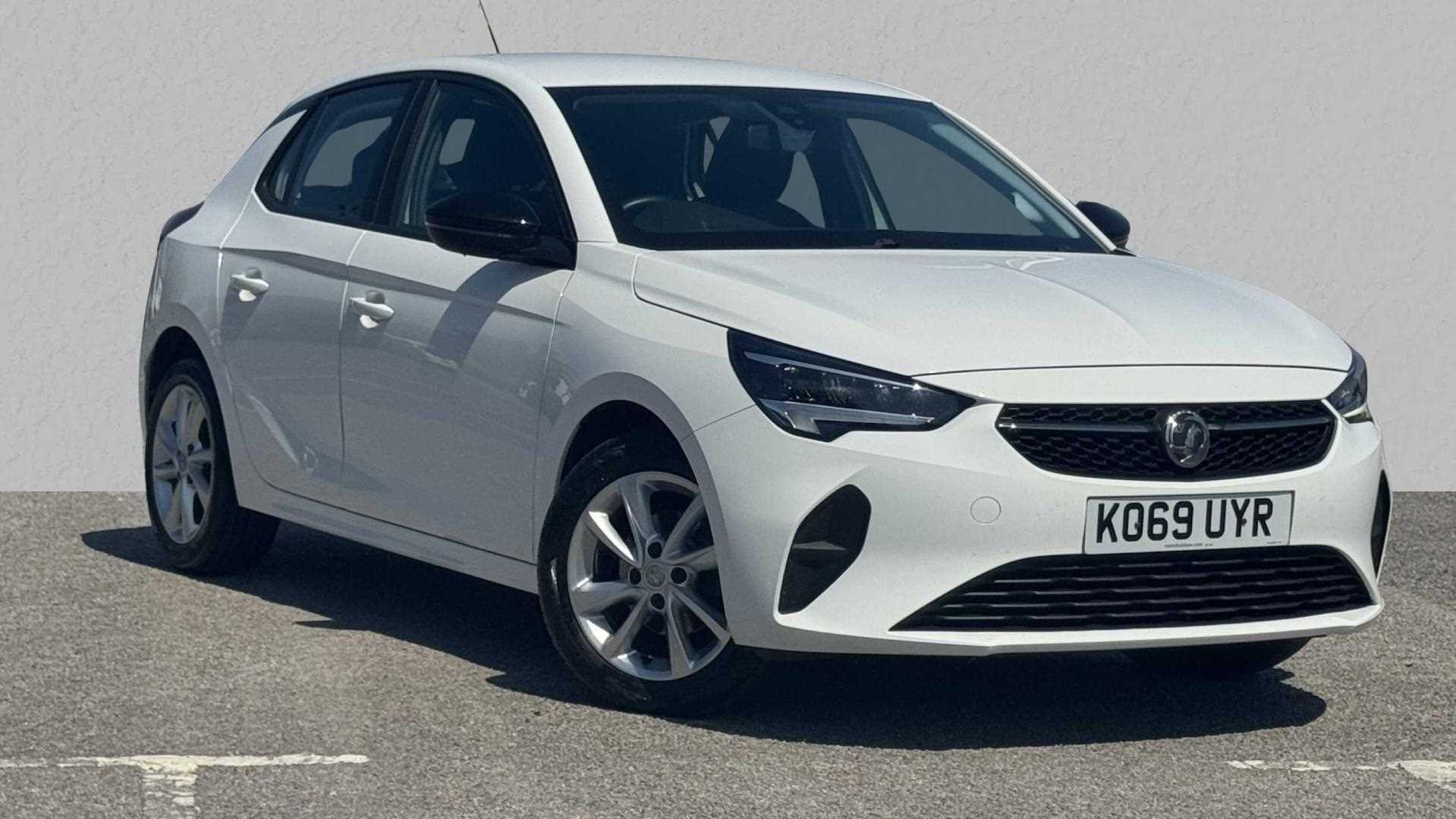 Main listing image - Vauxhall Corsa