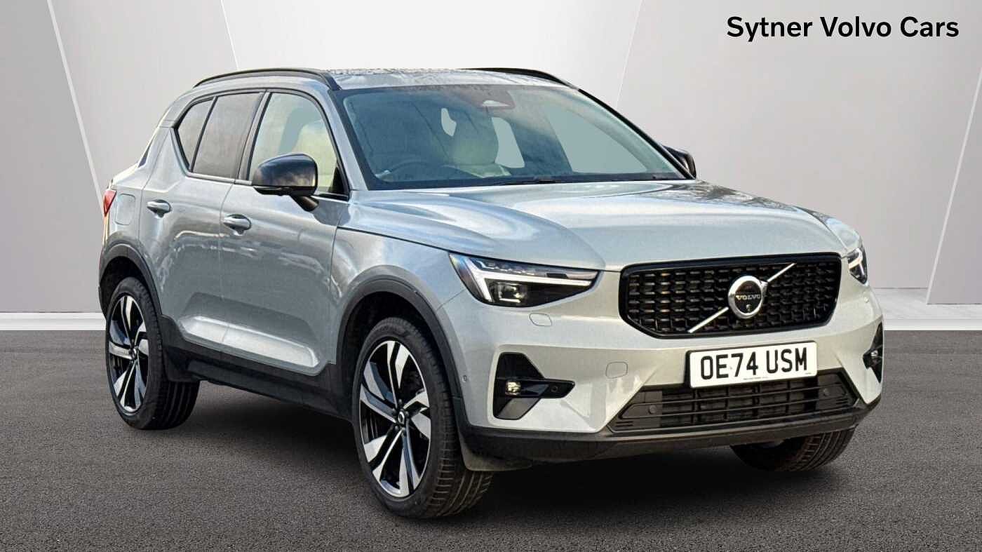 Main listing image - Volvo XC40