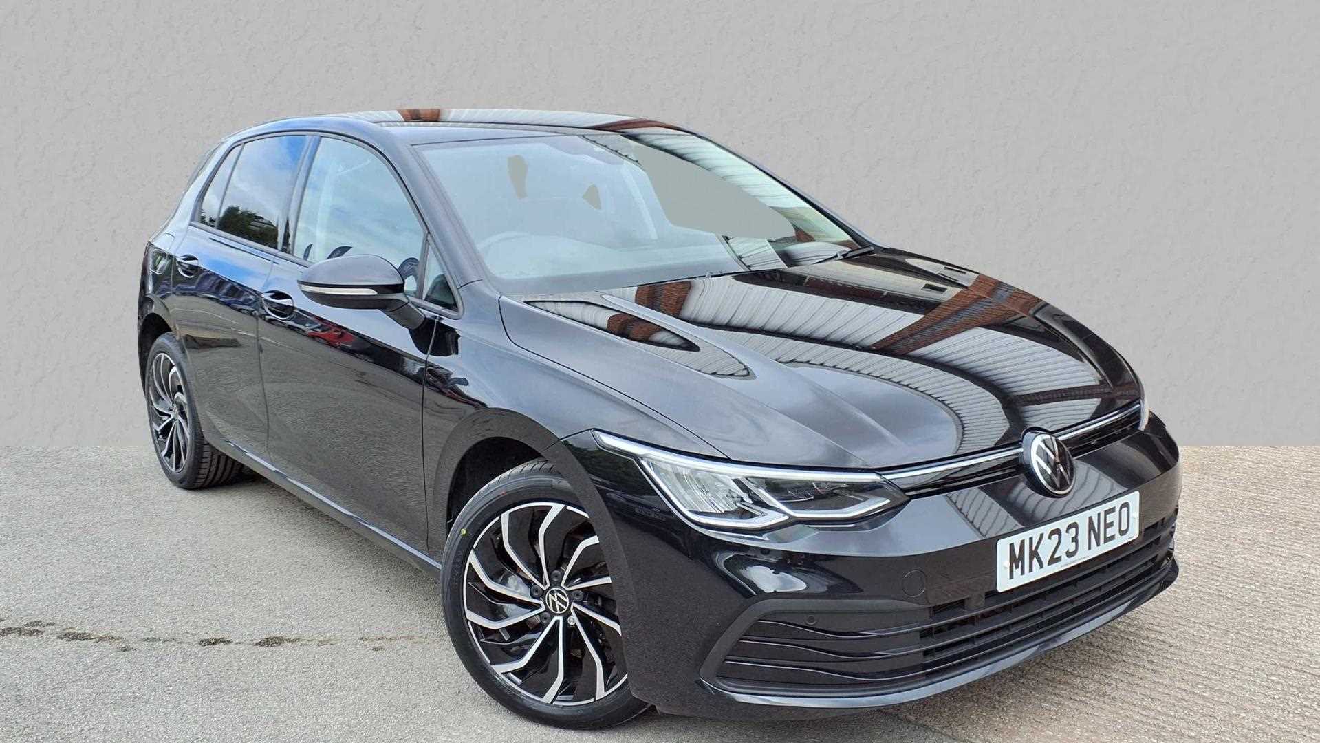 Main listing image - Volkswagen Golf