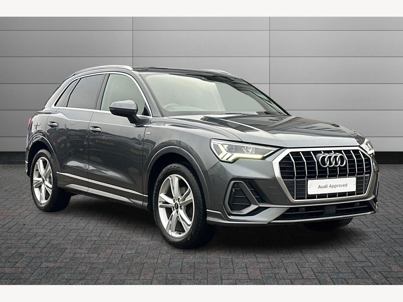 Main listing image - Audi Q3