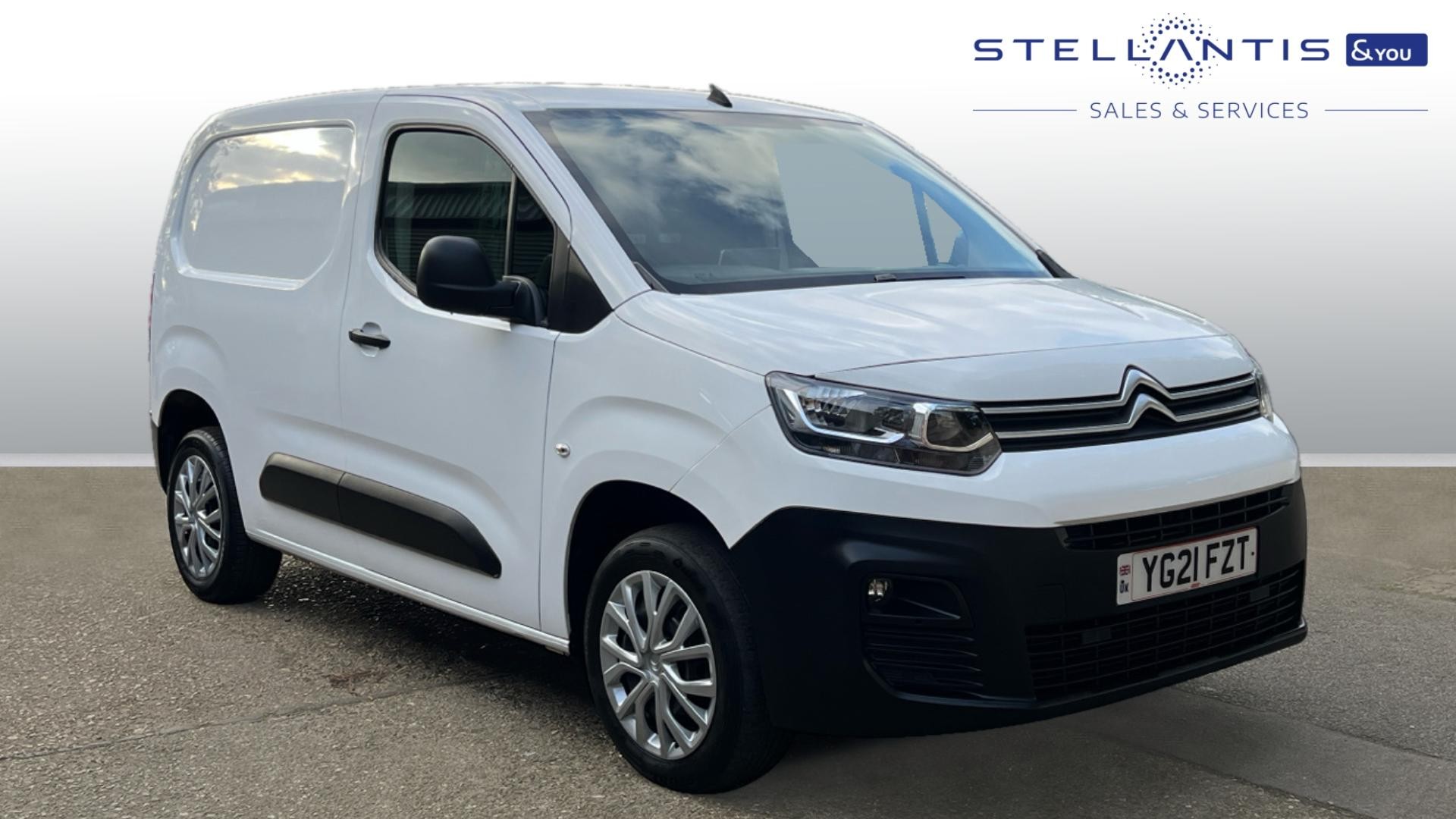 Main listing image - Citroen Berlingo Van