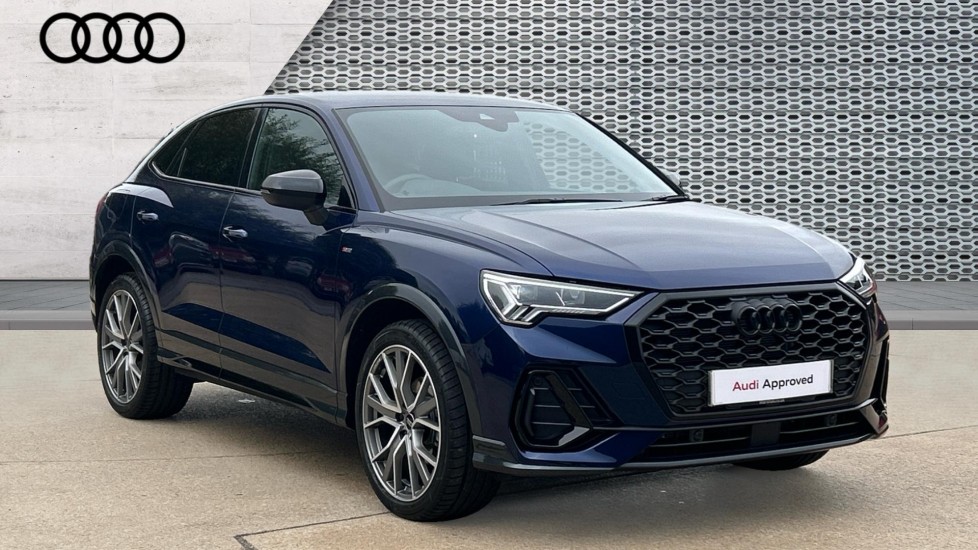 Main listing image - Audi Q3