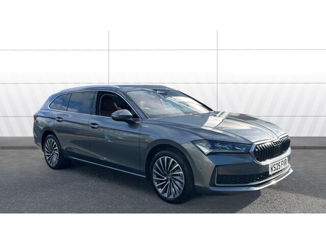 Main listing image - Skoda Superb