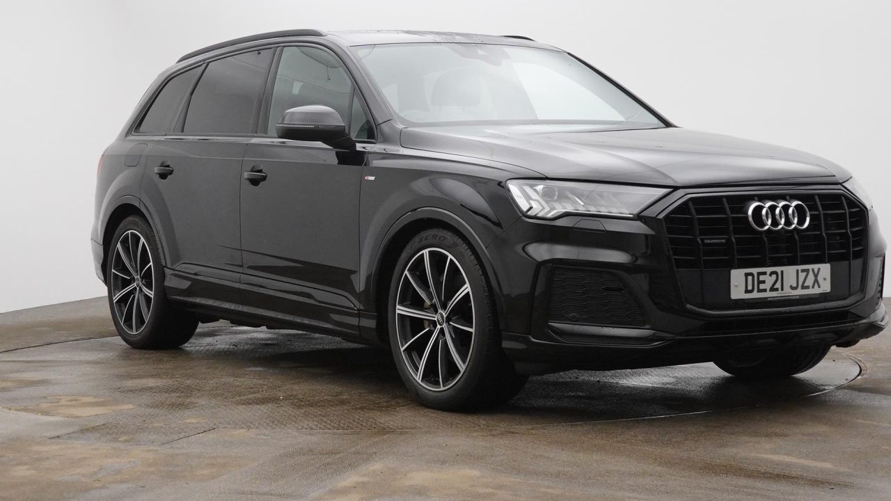 Main listing image - Audi Q7