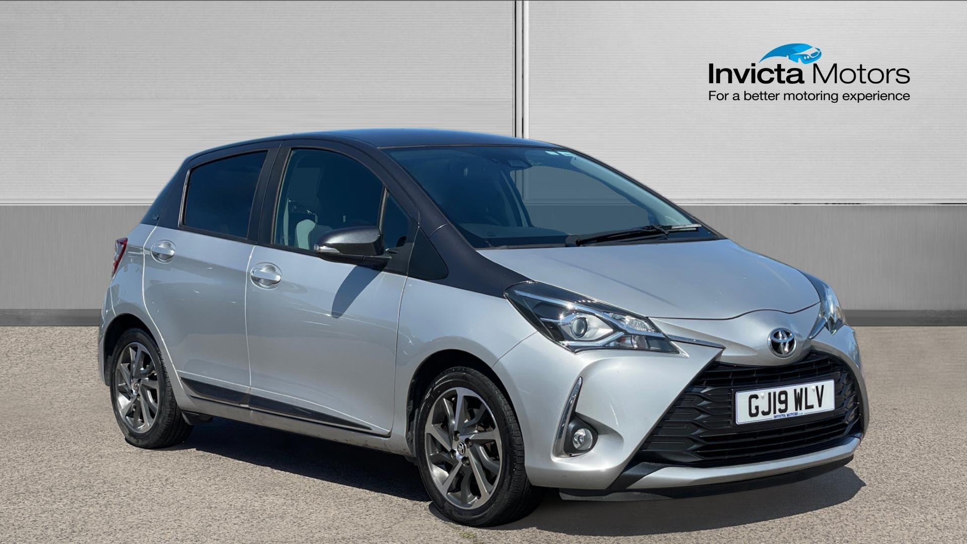 Main listing image - Toyota Yaris
