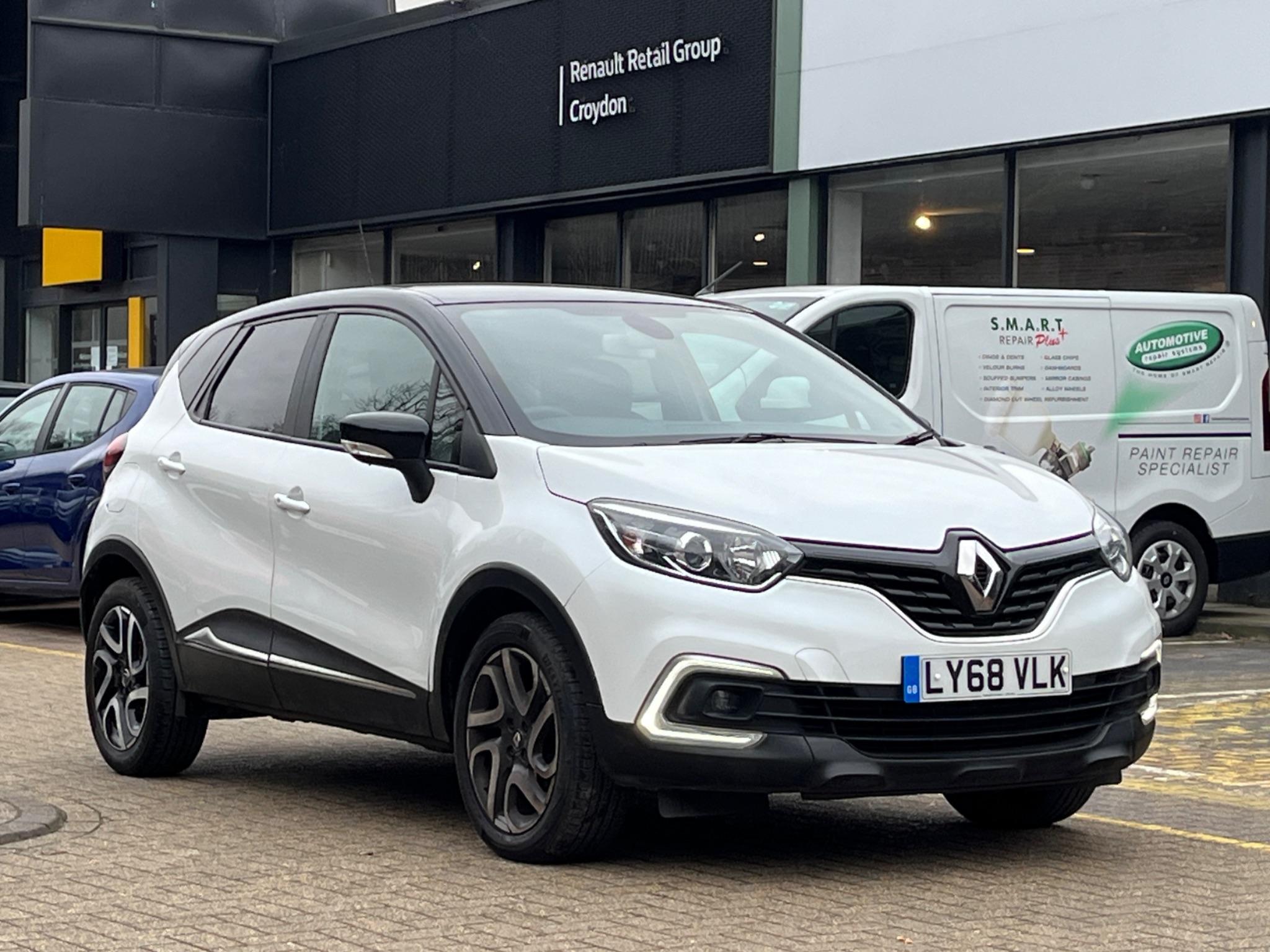 Main listing image - Renault Captur