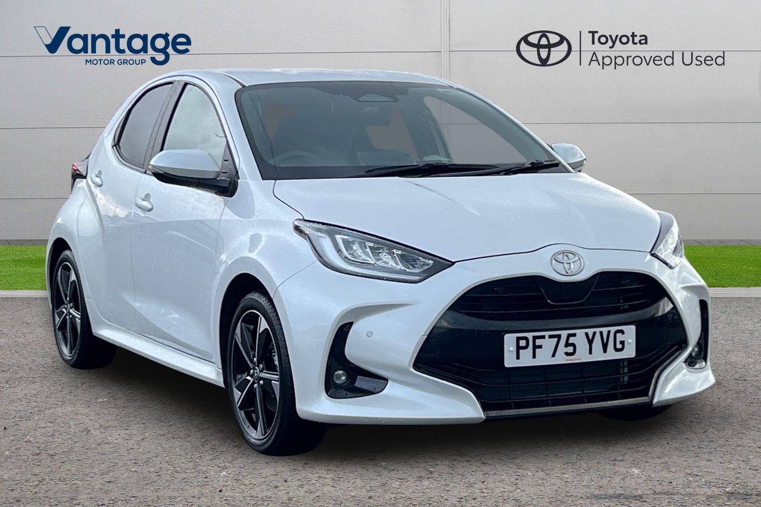Main listing image - Toyota Yaris