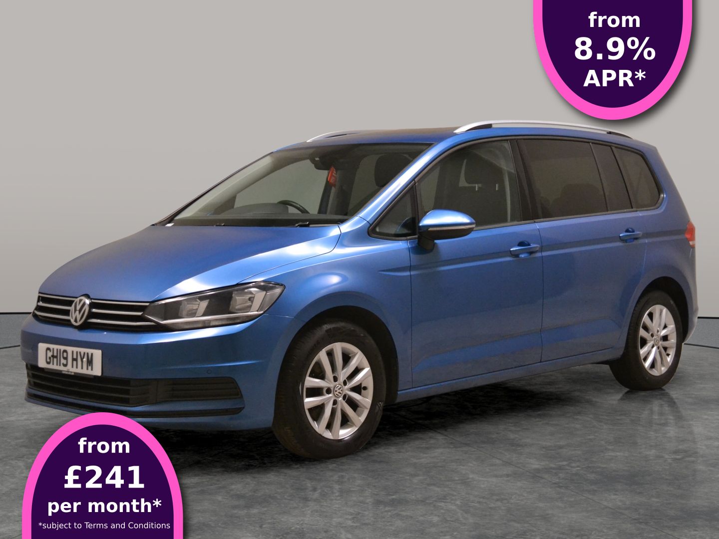 Main listing image - Volkswagen Touran