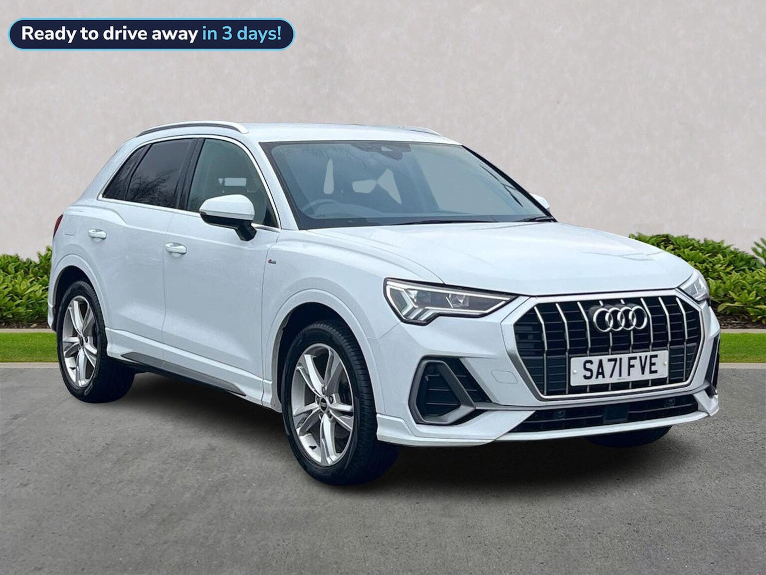 Main listing image - Audi Q3