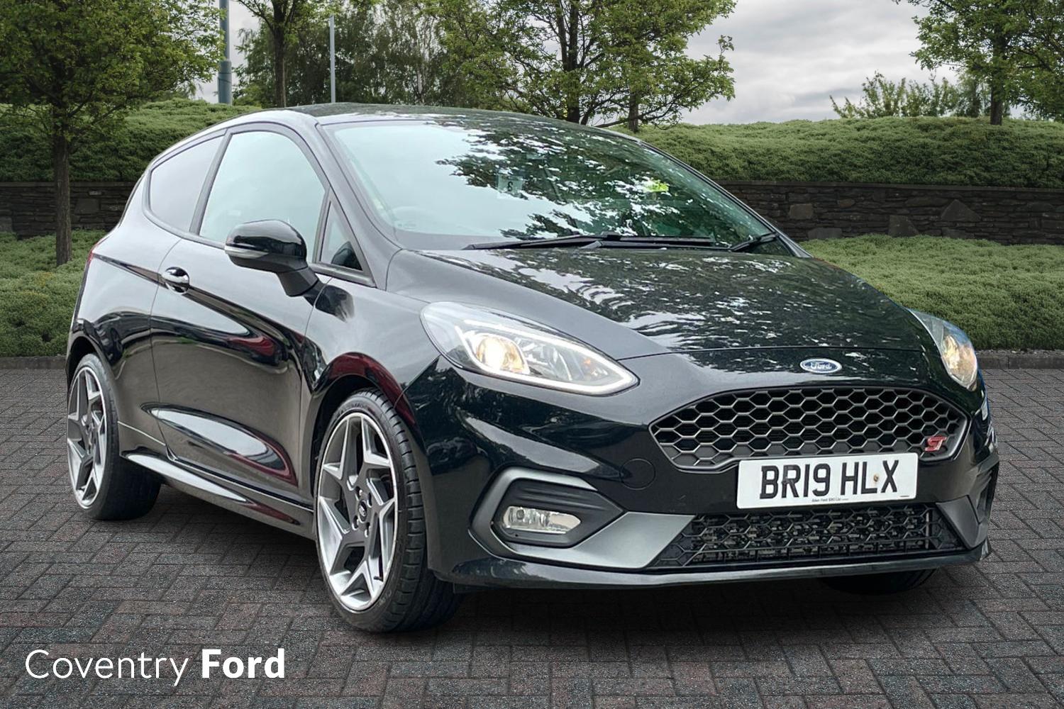 Main listing image - Ford Fiesta ST