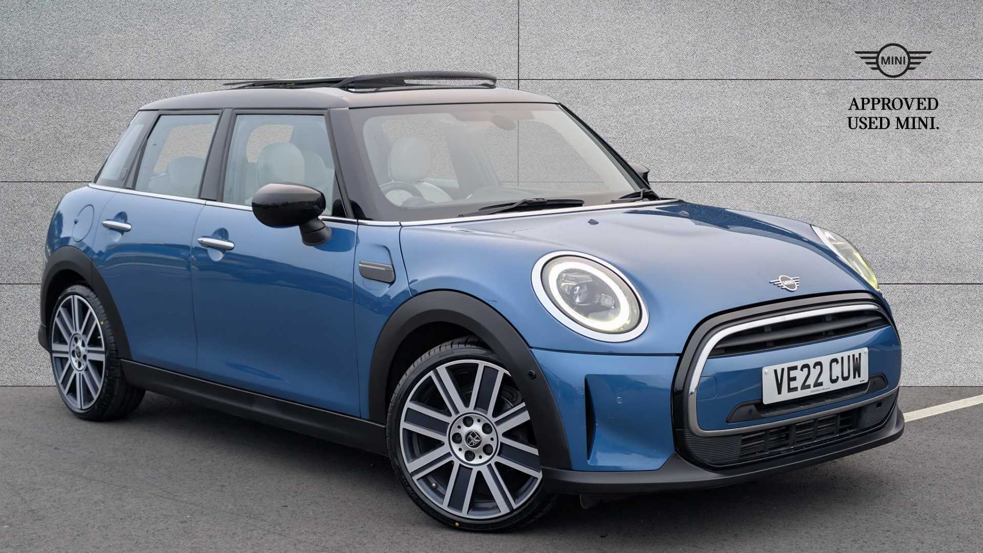 Main listing image - MINI Hatchback 5dr