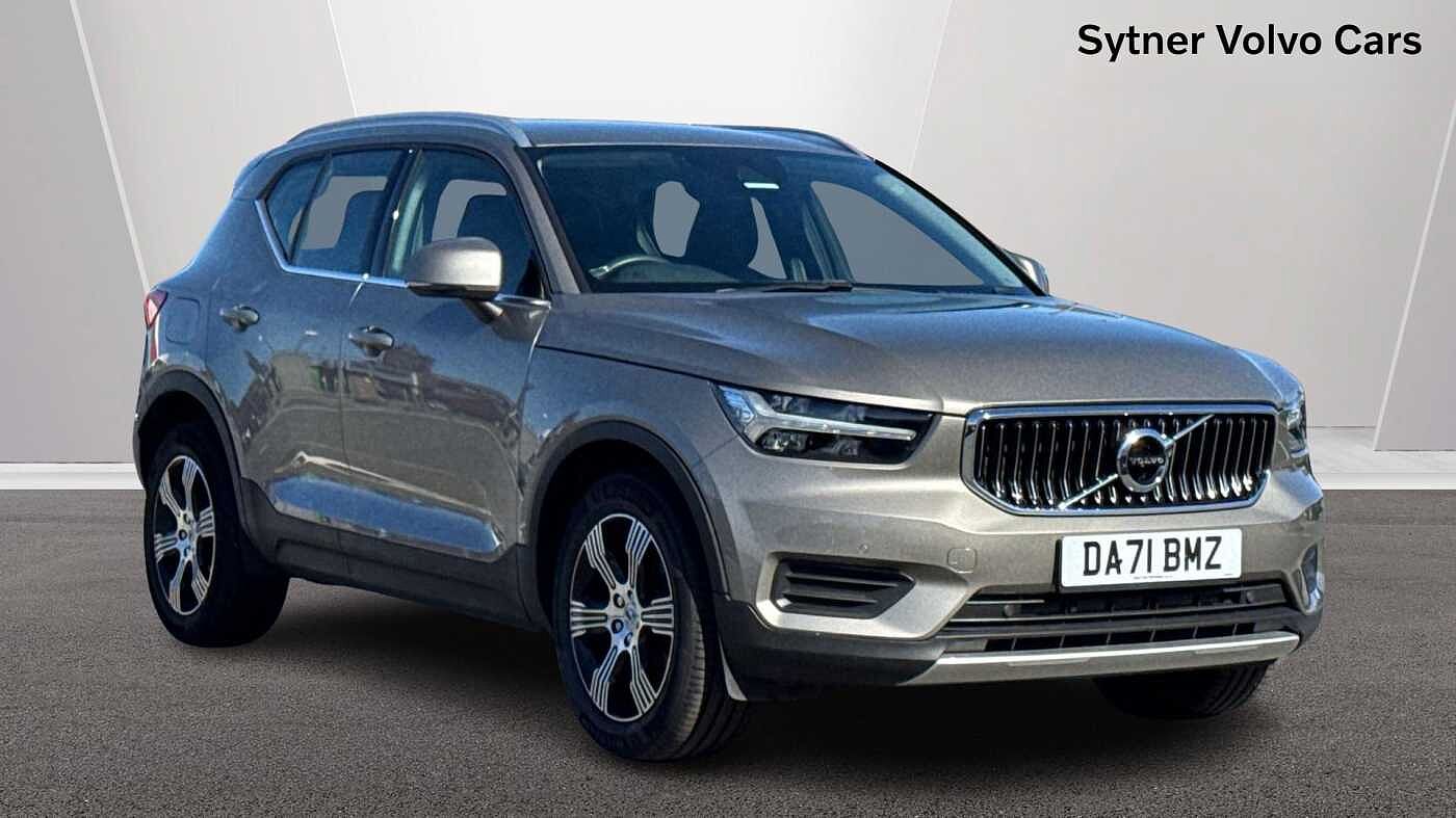 Main listing image - Volvo XC40