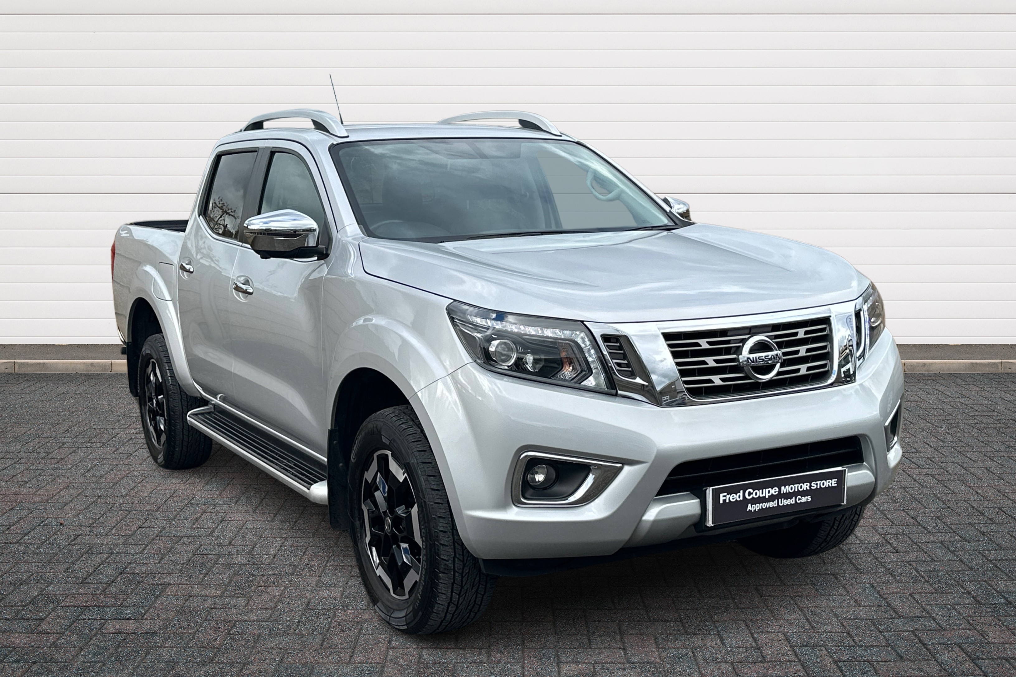 Main listing image - Nissan Navara